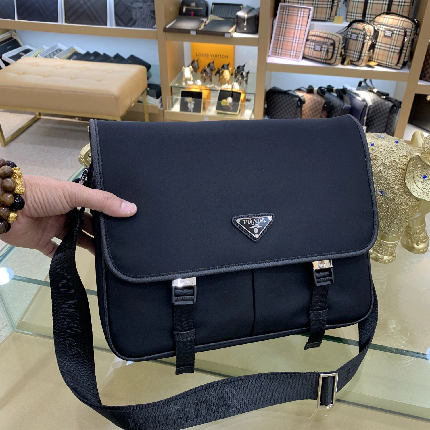 Prada AAA Man Messenger Bags Comfortable 6609