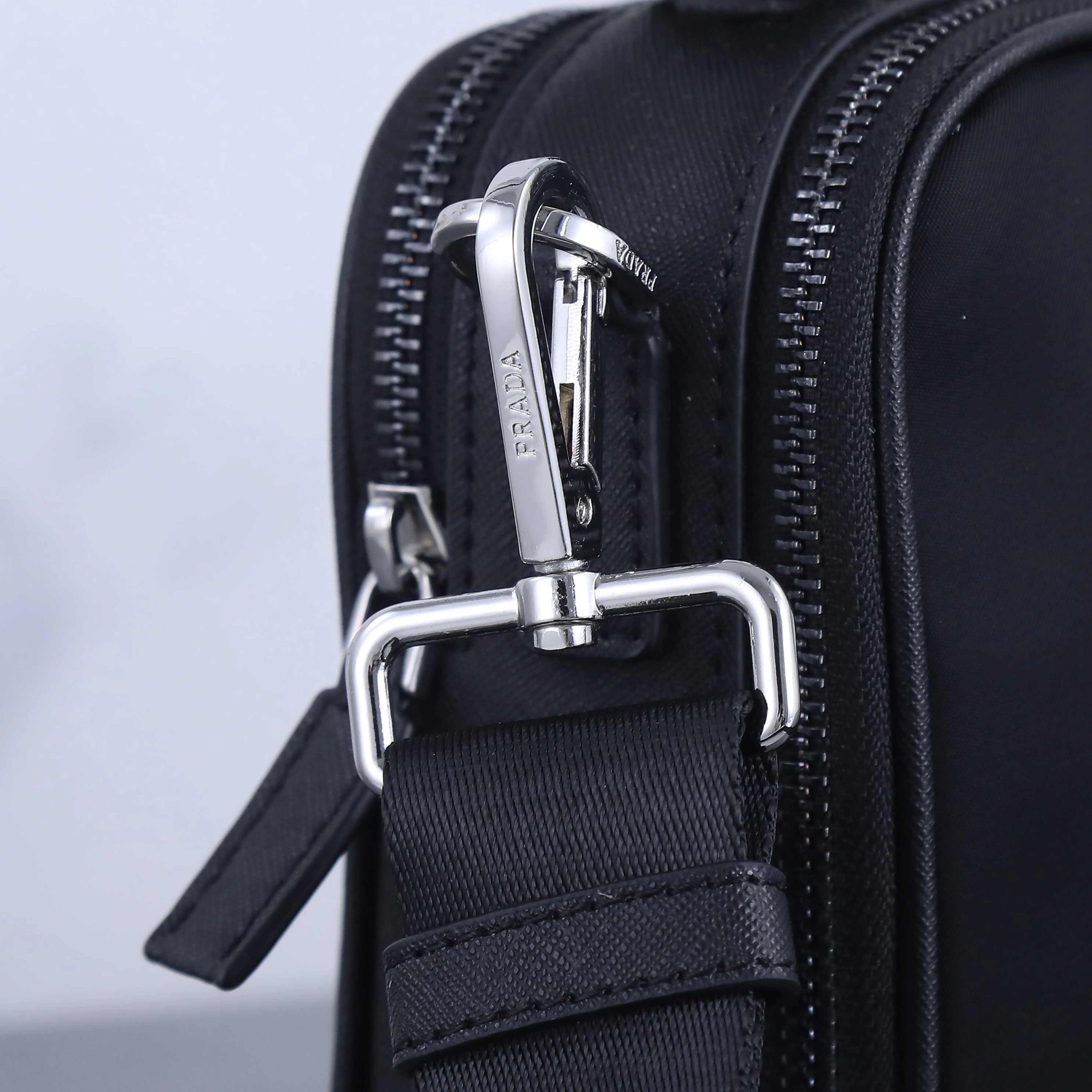 Prada AAA Man Messenger Bags Comfortable 7193