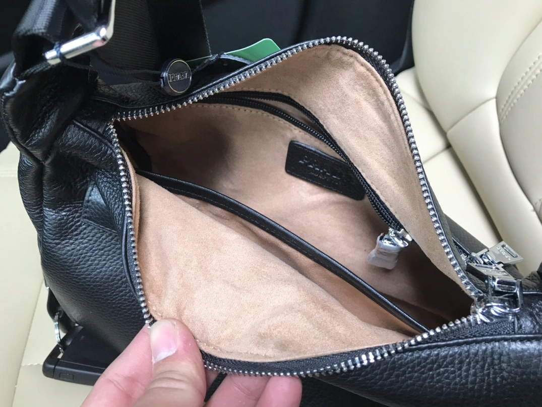 Prada AAA Man Messenger Bags Compact 6431