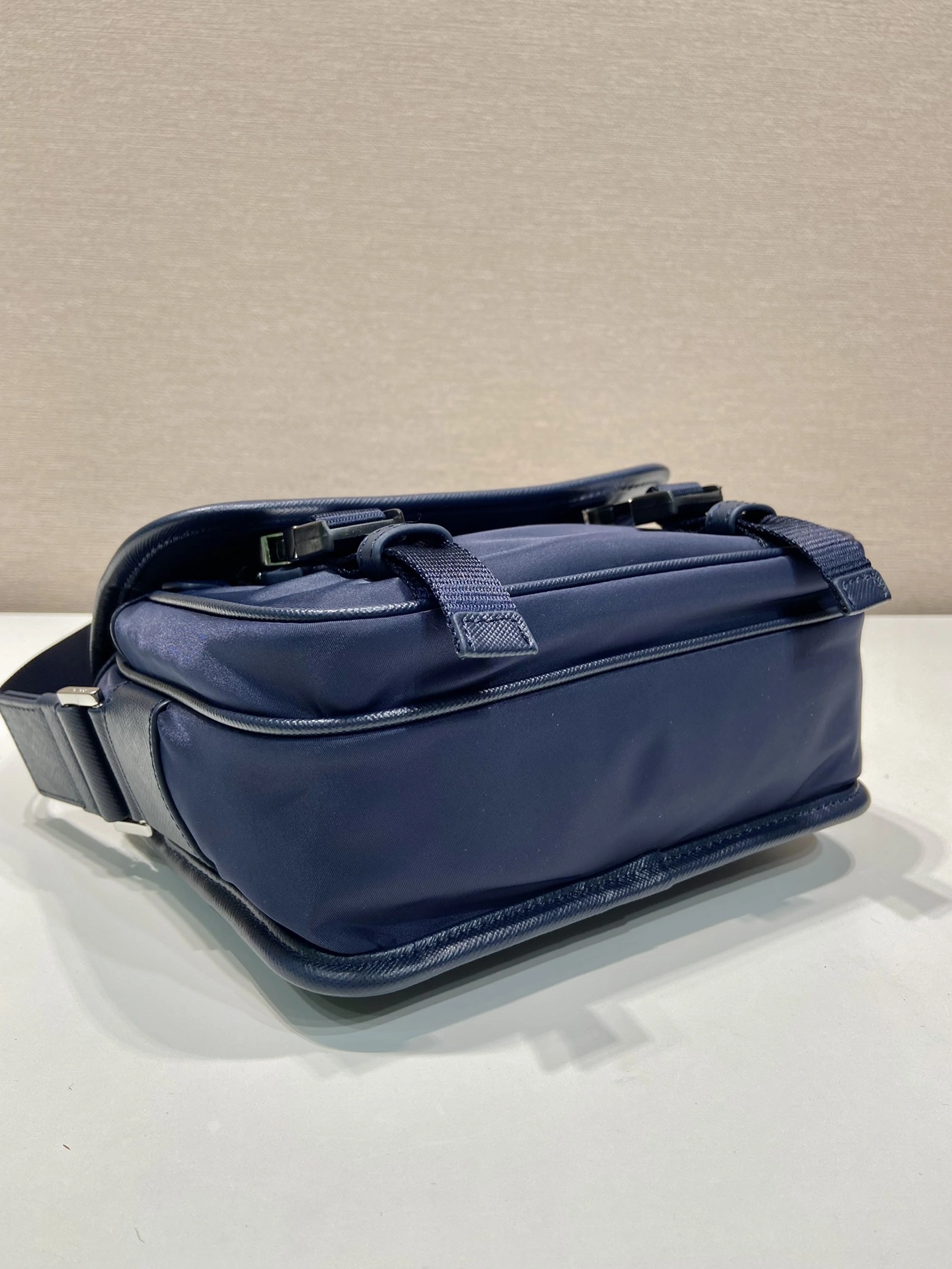 Prada AAA Man Messenger Bags Cozy 2909