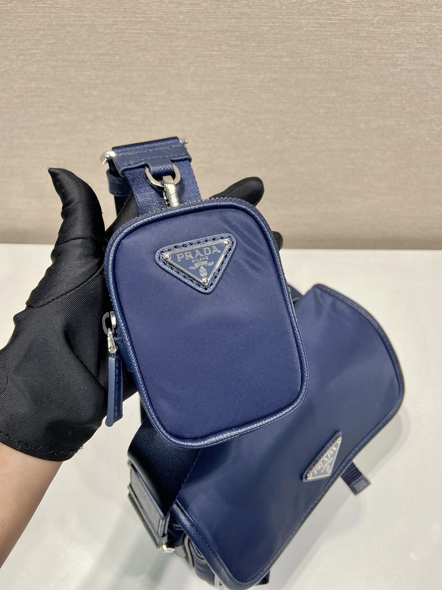 Prada AAA Man Messenger Bags Cozy 2909