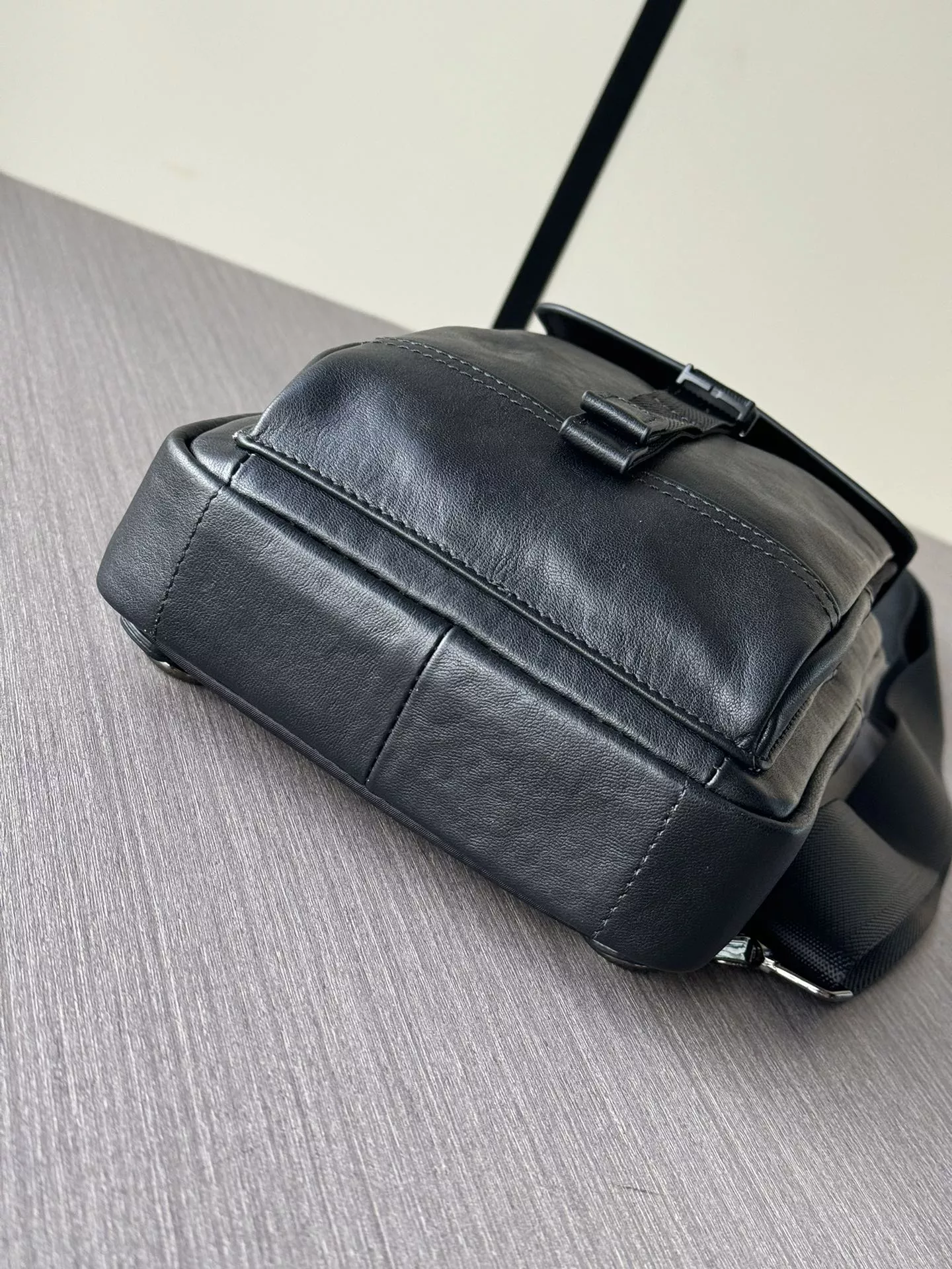 Prada AAA Man Messenger Bags Cozy 5316