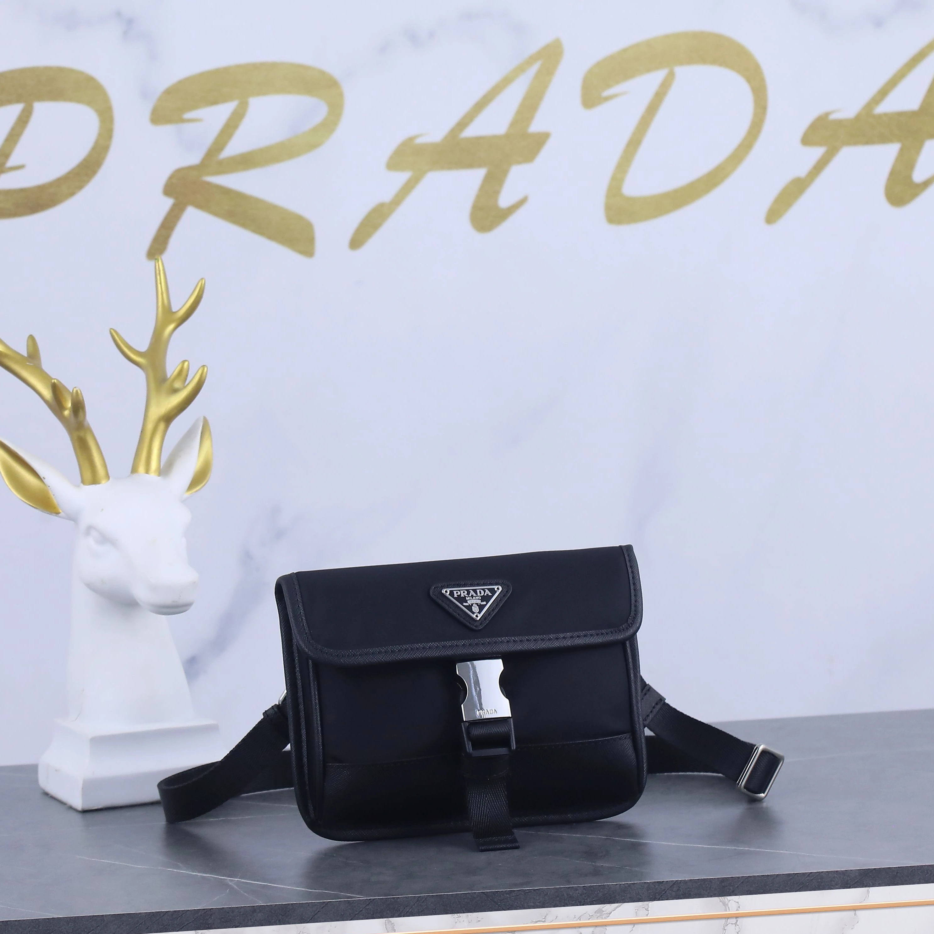 Prada AAA Man Messenger Bags Durable 2515