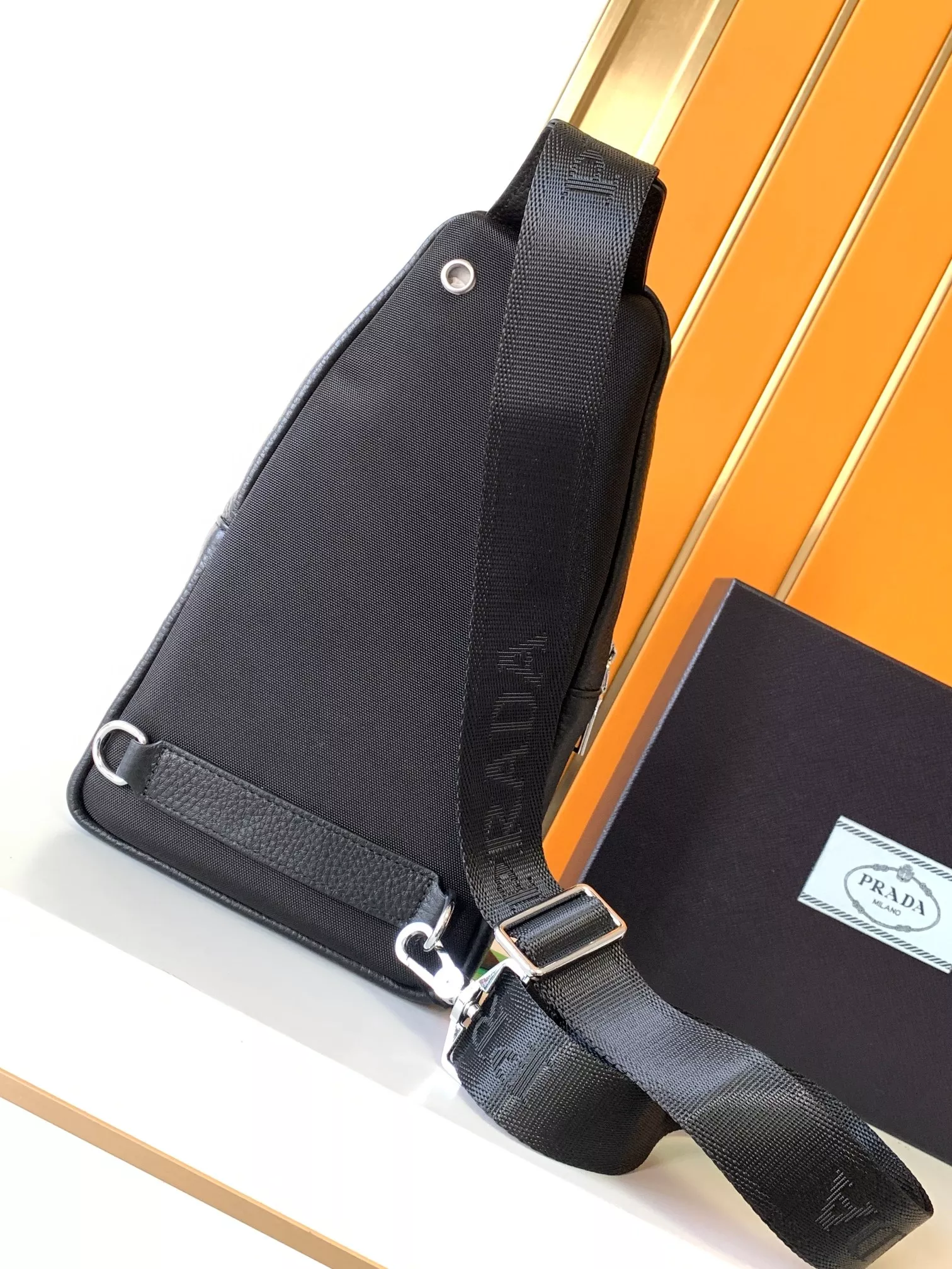 Prada AAA Man Messenger Bags Durable 7331