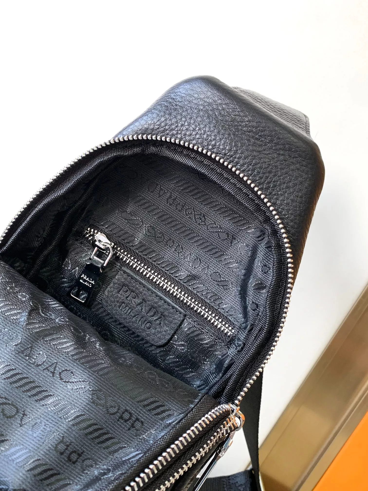Prada AAA Man Messenger Bags Durable 7331