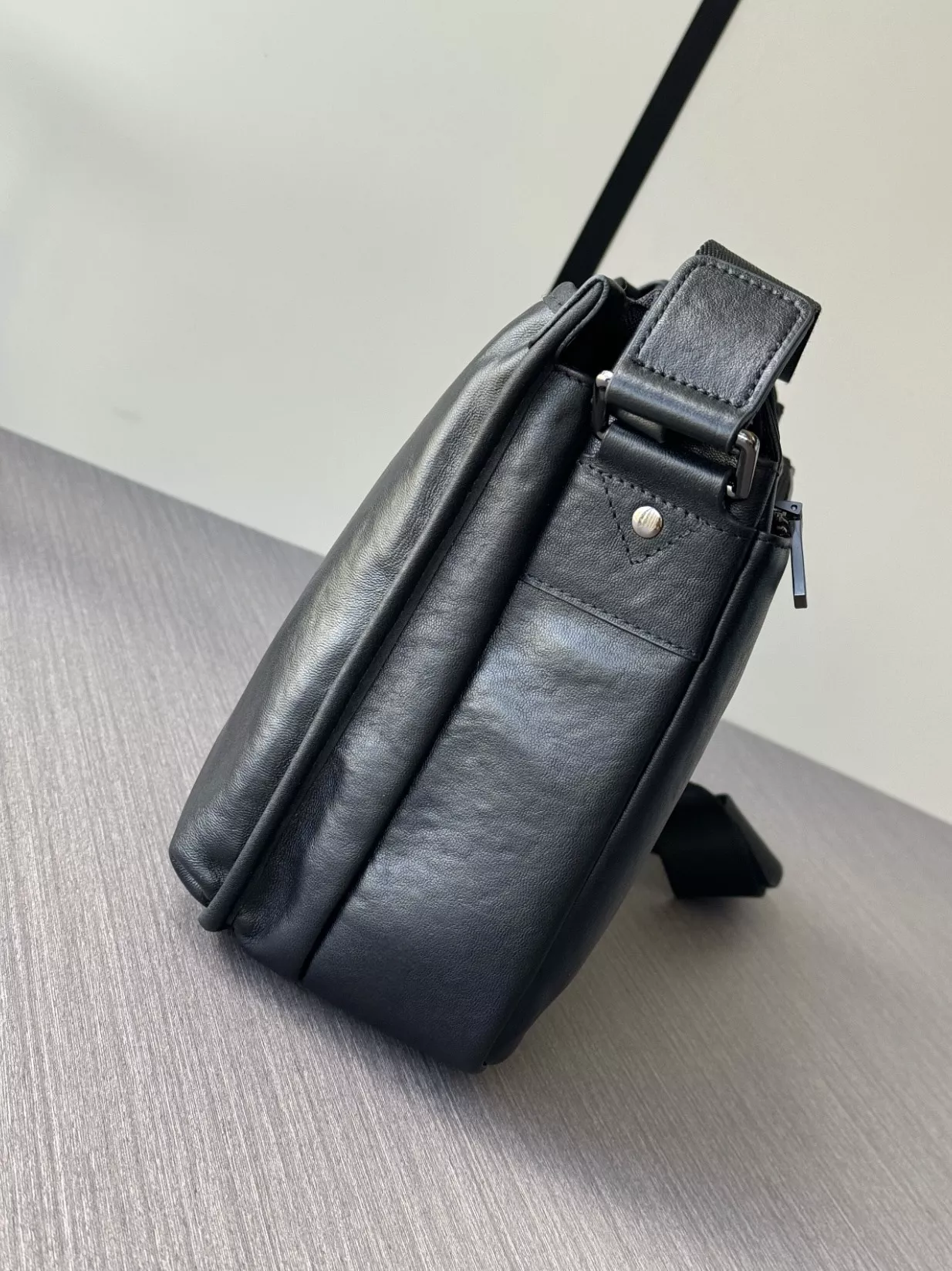 Prada AAA Man Messenger Bags Durable 7942