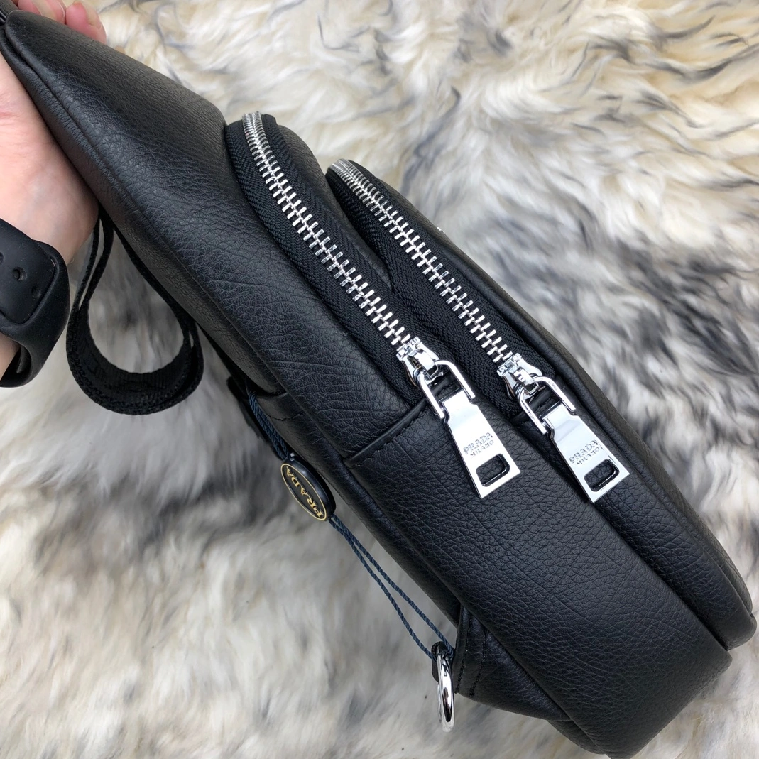 Prada AAA Man Messenger Bags Durable 9803