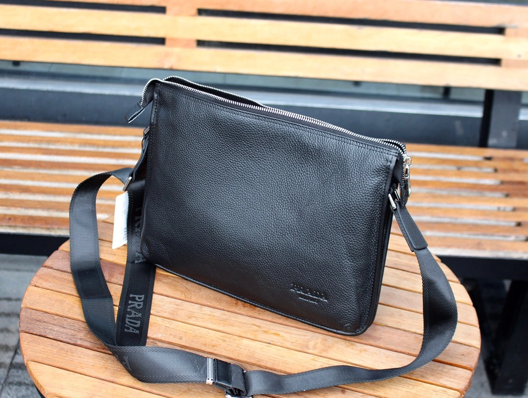 Prada AAA Man Messenger Bags EasyMatch 3207