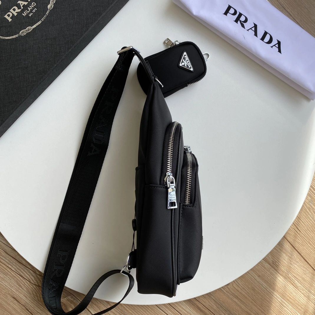 Prada AAA Man Messenger Bags Elegant 5660