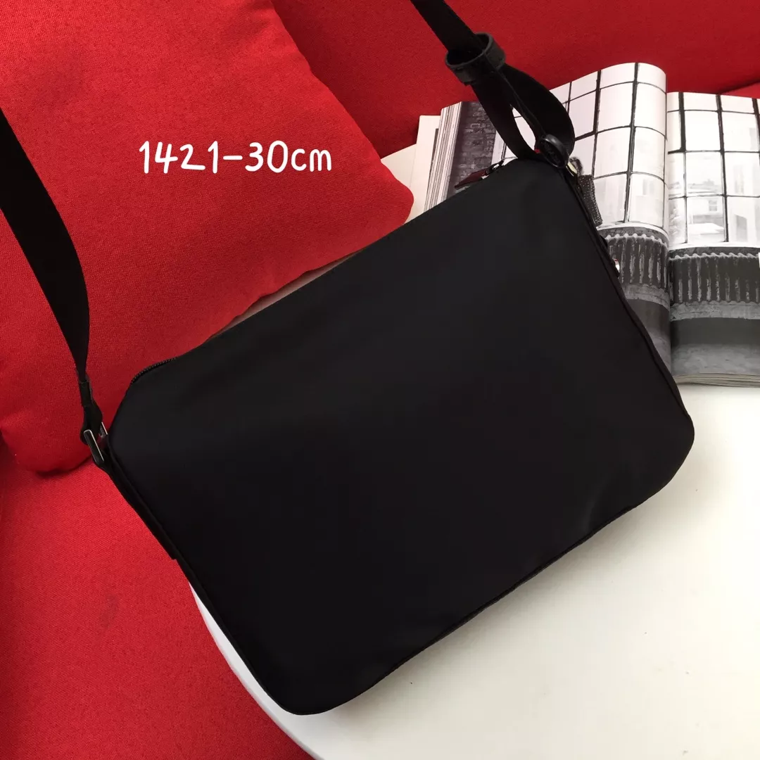 Prada AAA Man Messenger Bags Fashionable 7454