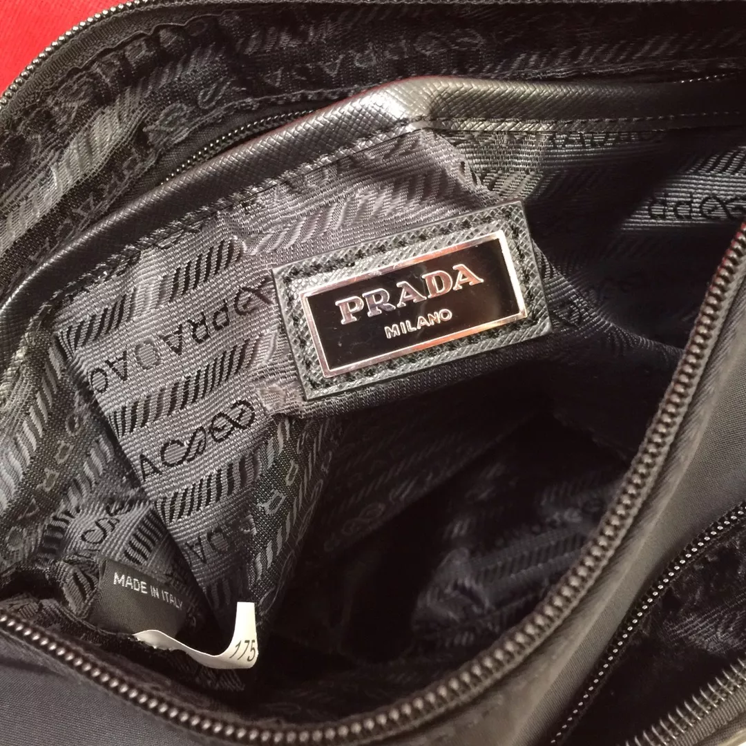 Prada AAA Man Messenger Bags Fashionable 7454