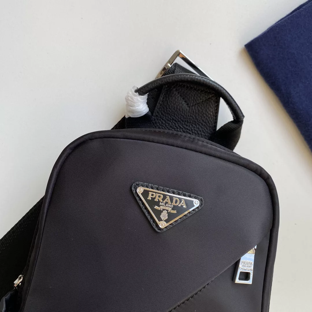Prada AAA Man Messenger Bags Flexible 9809