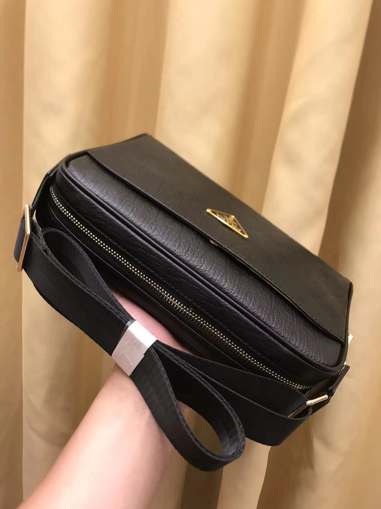 Prada AAA Man Messenger Bags Lightweight 2609