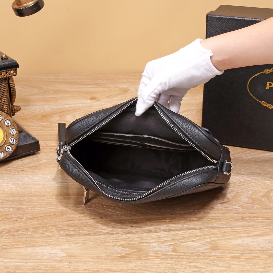 Prada AAA Man Messenger Bags Minimalist 5887