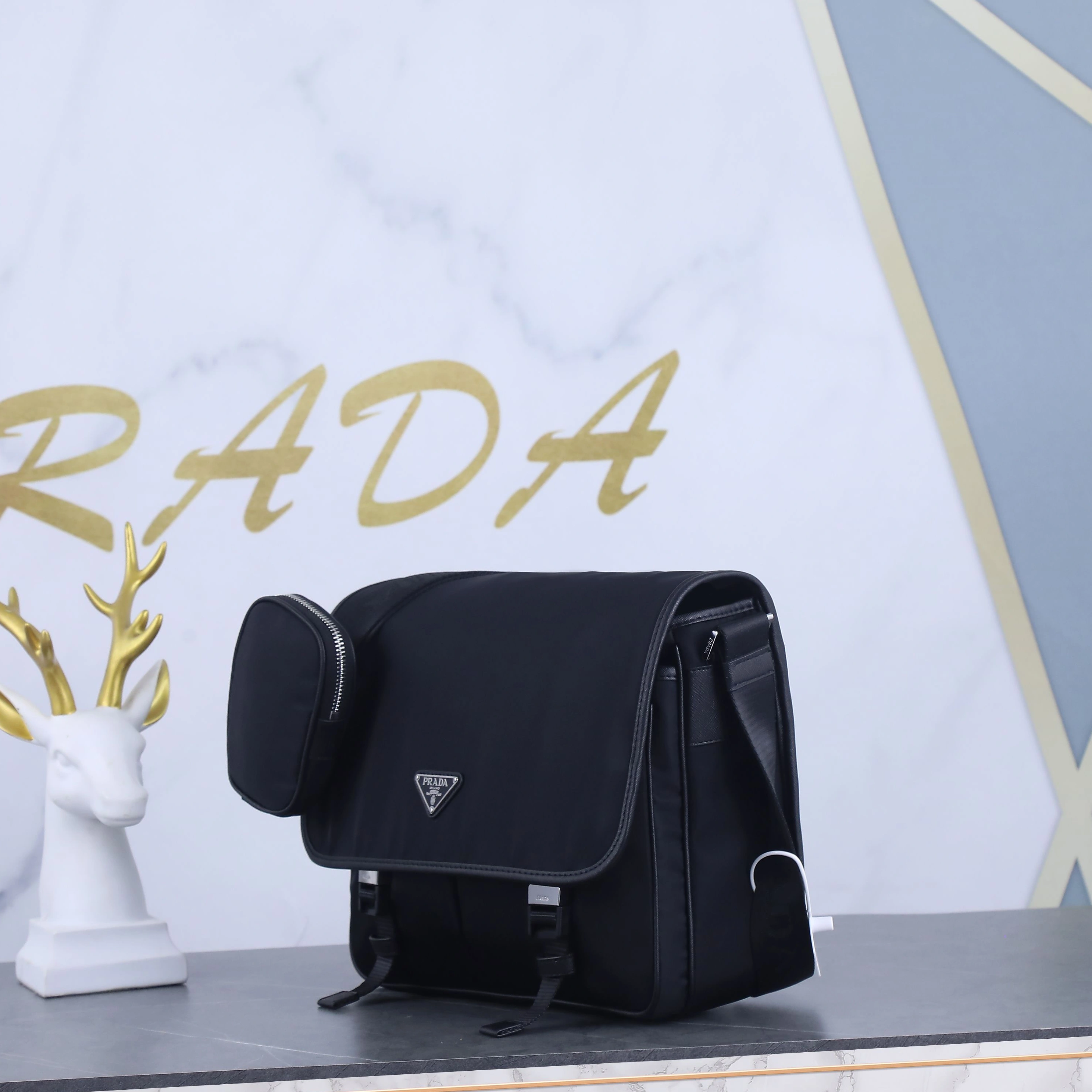 Prada AAA Man Messenger Bags Minimalist 8144