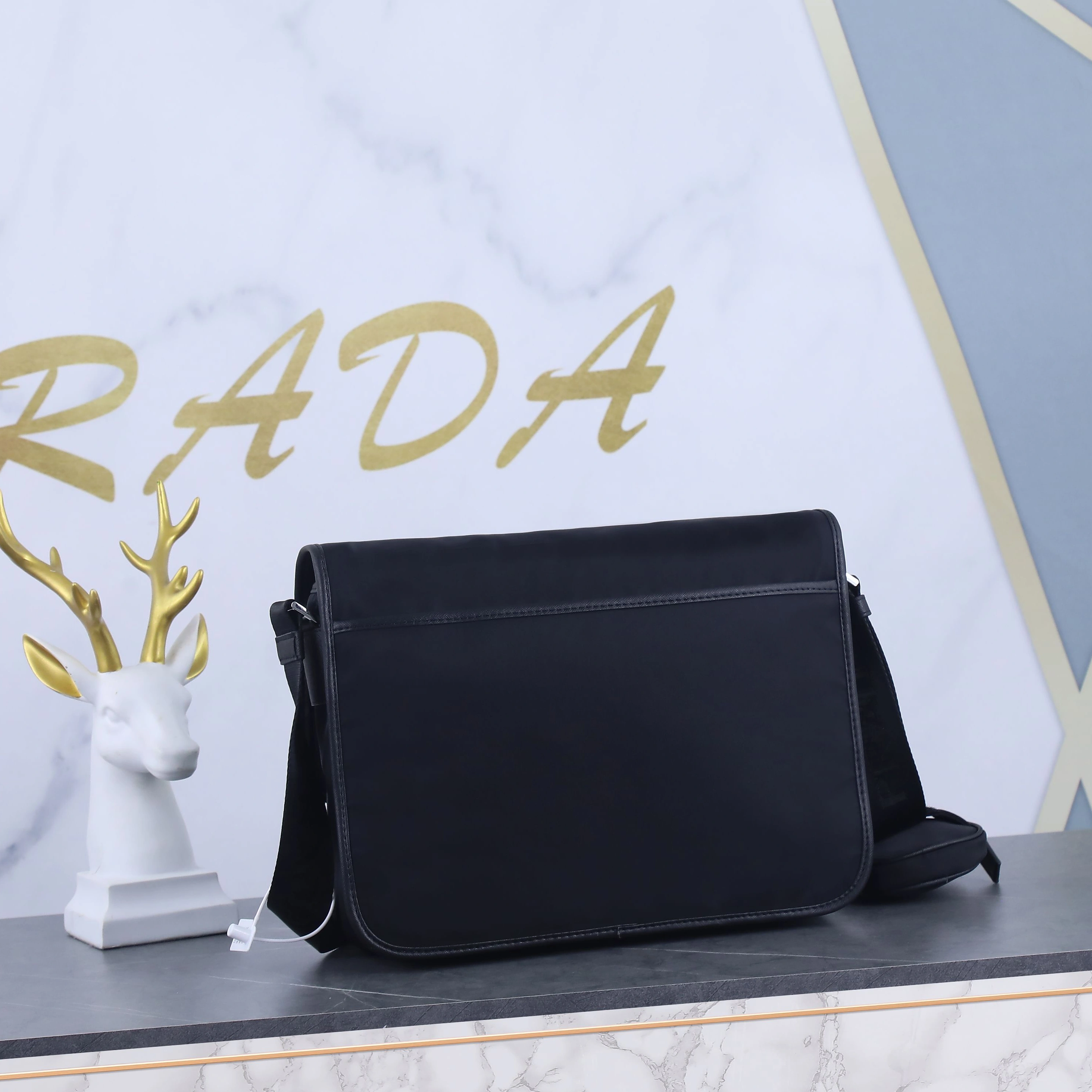 Prada AAA Man Messenger Bags Minimalist 8144