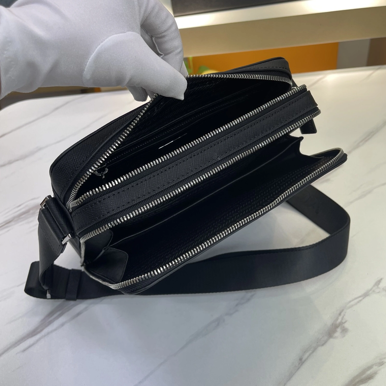 Prada AAA Man Messenger Bags Minimalist 9720