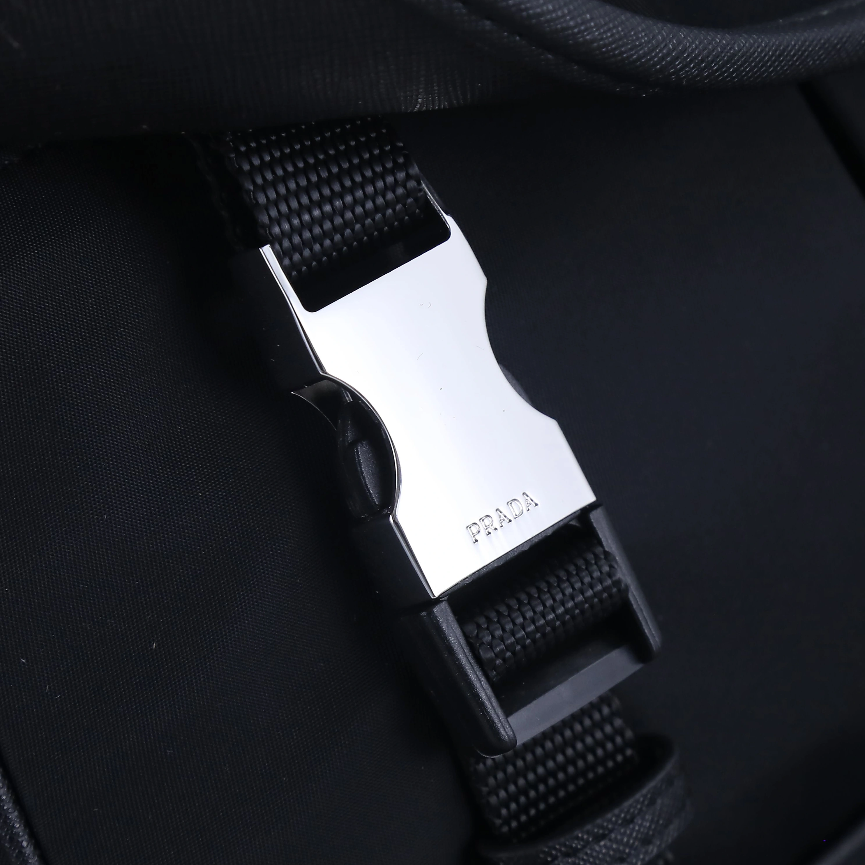Prada AAA Man Messenger Bags Reliable 5845