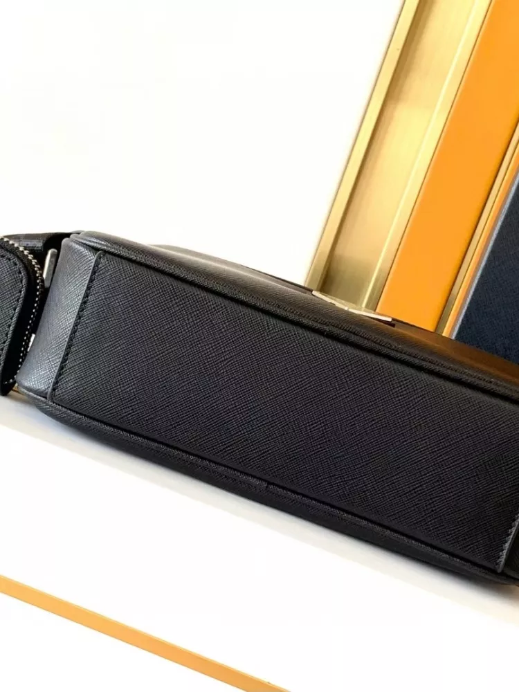 Prada AAA Man Messenger Bags SmartChoice 2210