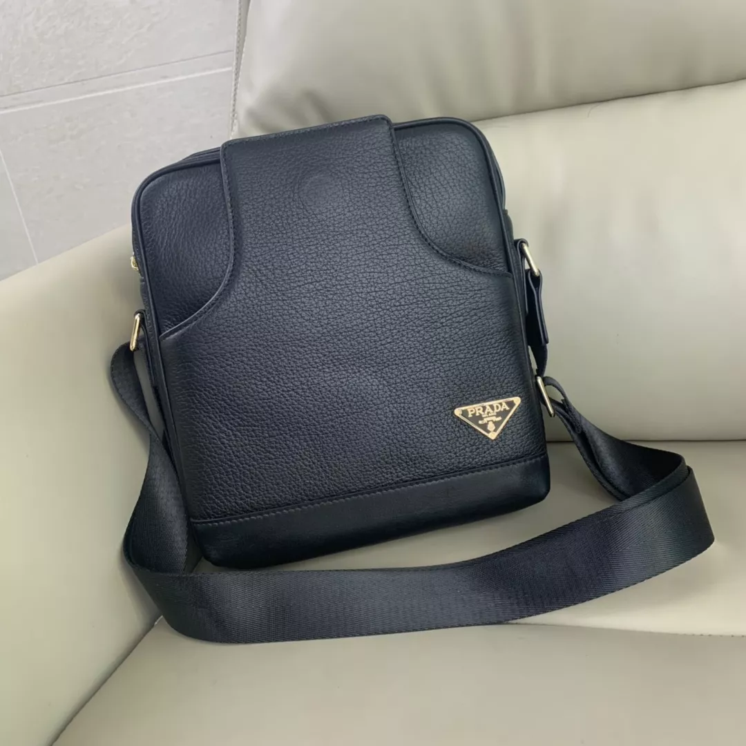 Prada AAA Man Messenger Bags SmartChoice 8119