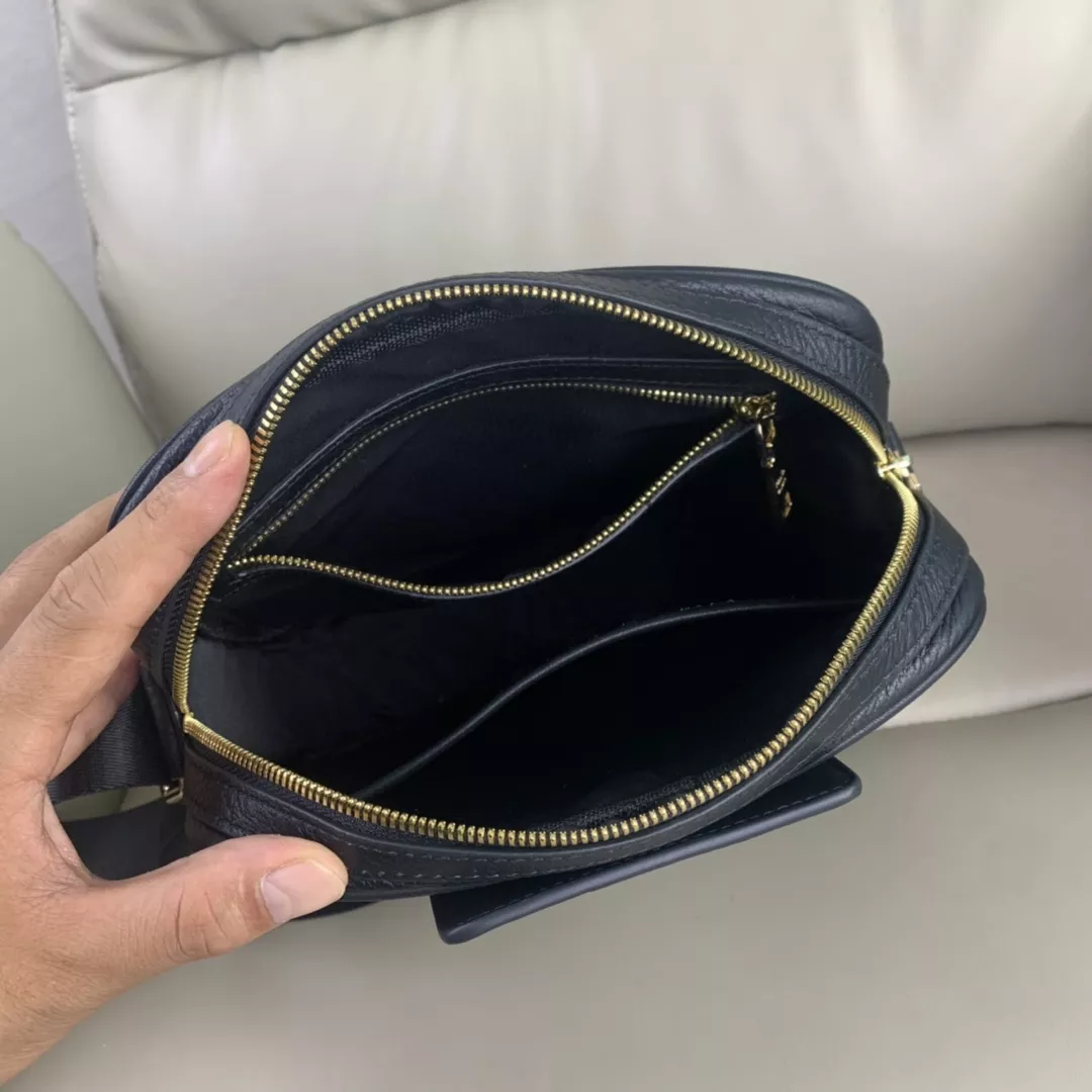 Prada AAA Man Messenger Bags SmartChoice 8119