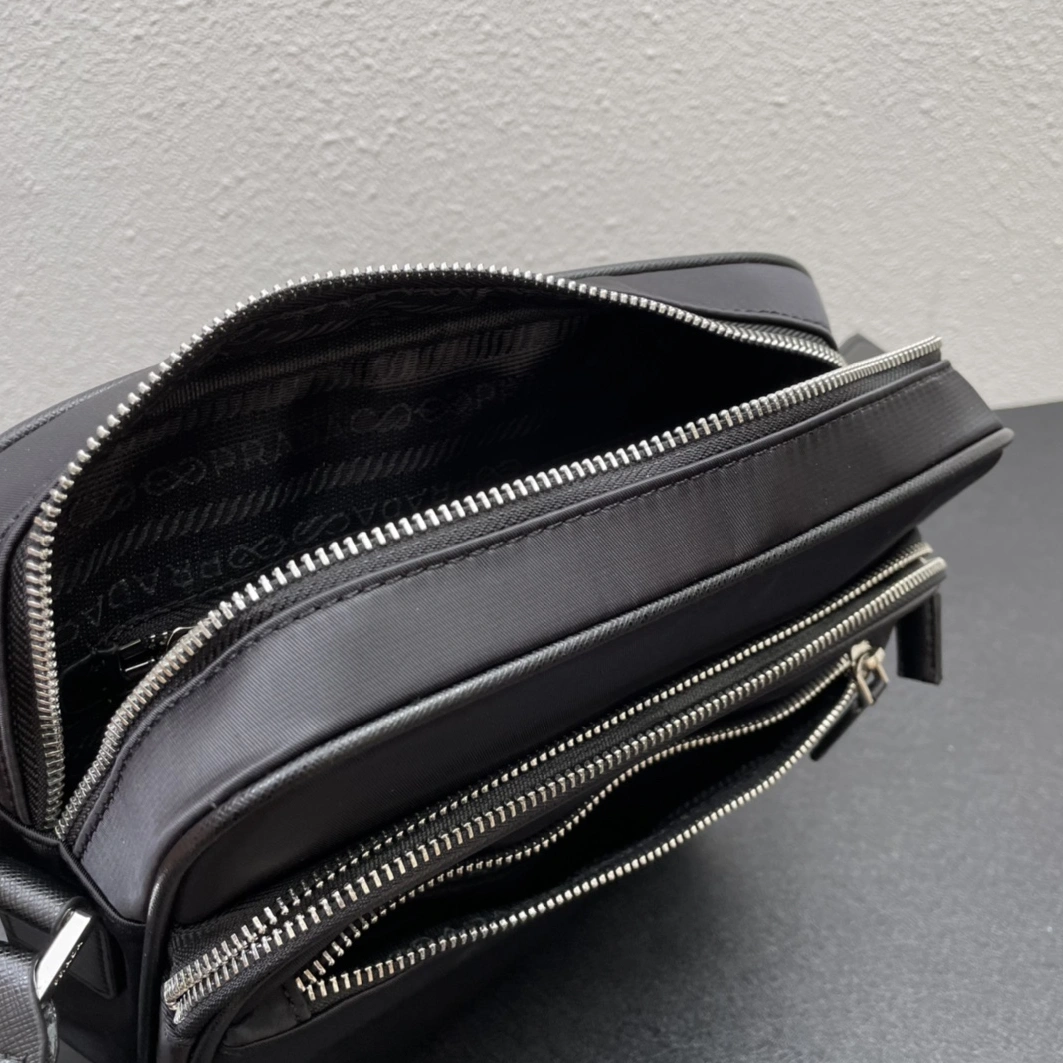 Prada AAA Man Messenger Bags Soft 2152