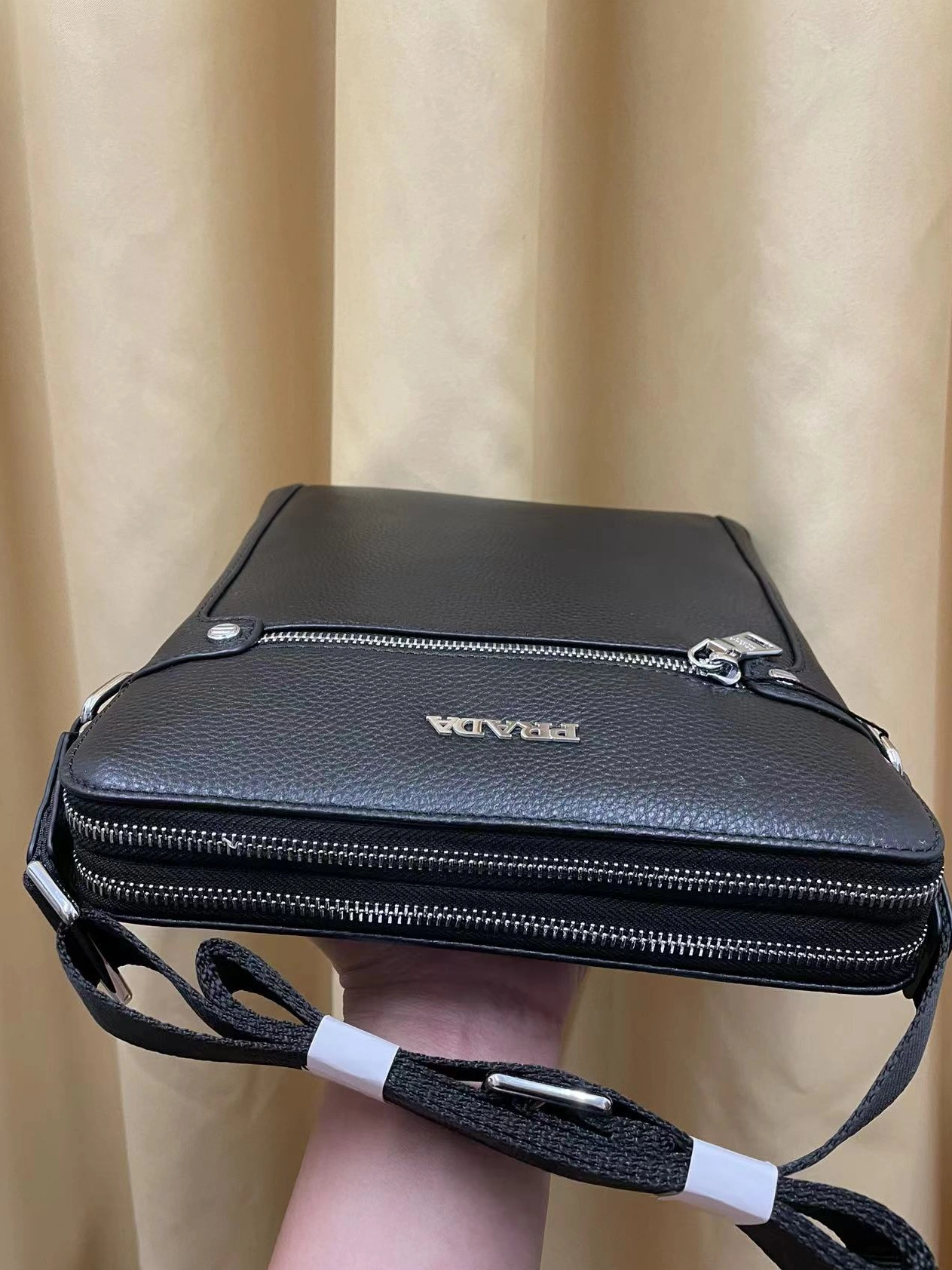 Prada AAA Man Messenger Bags Soft 3999