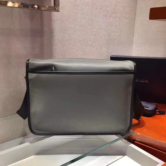 Prada AAA Man Messenger Bags Sophisticated 7057
