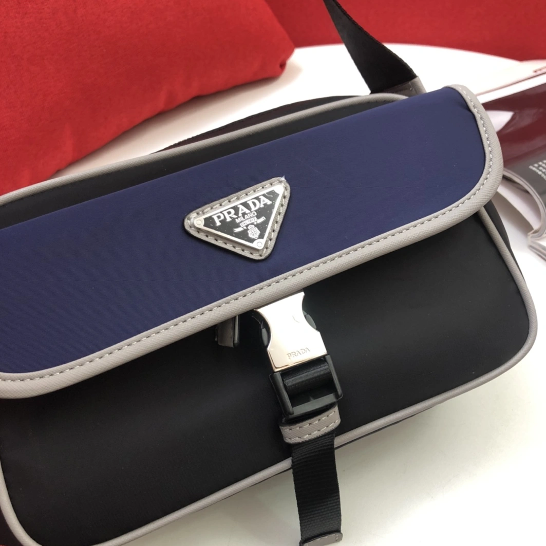 Prada AAA Man Messenger Bags StreetReady 1232