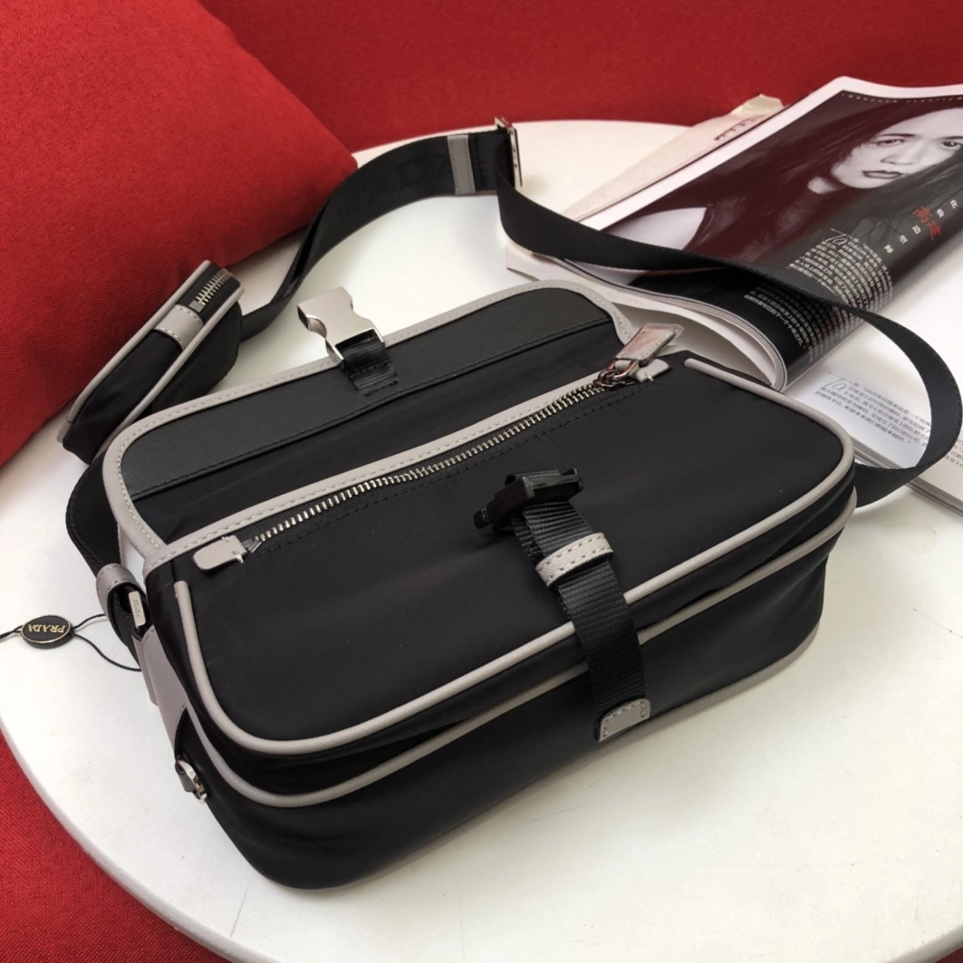 Prada AAA Man Messenger Bags StreetReady 1232