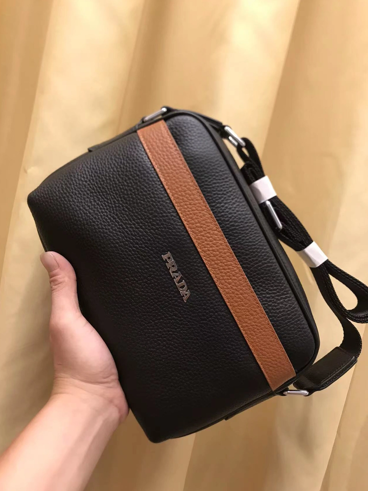 Prada AAA Man Messenger Bags Timeless 3216