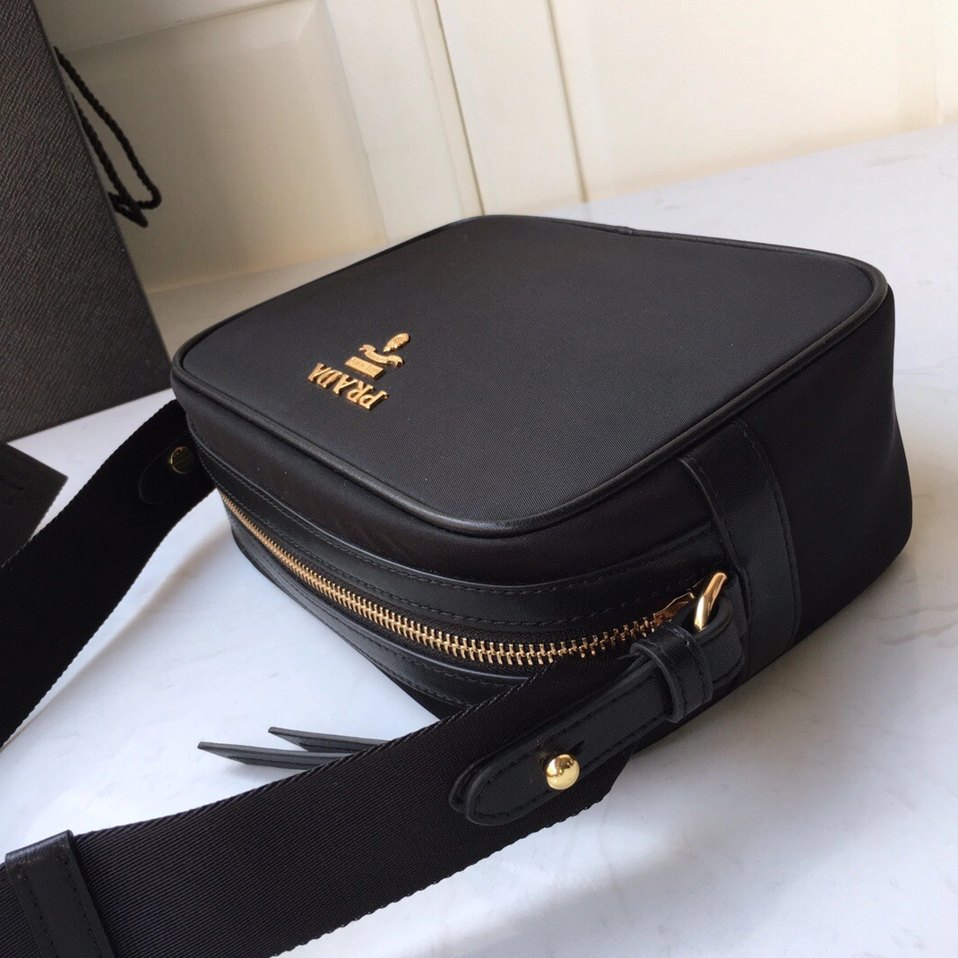 Prada AAA Man Messenger Bags Timeless 3791