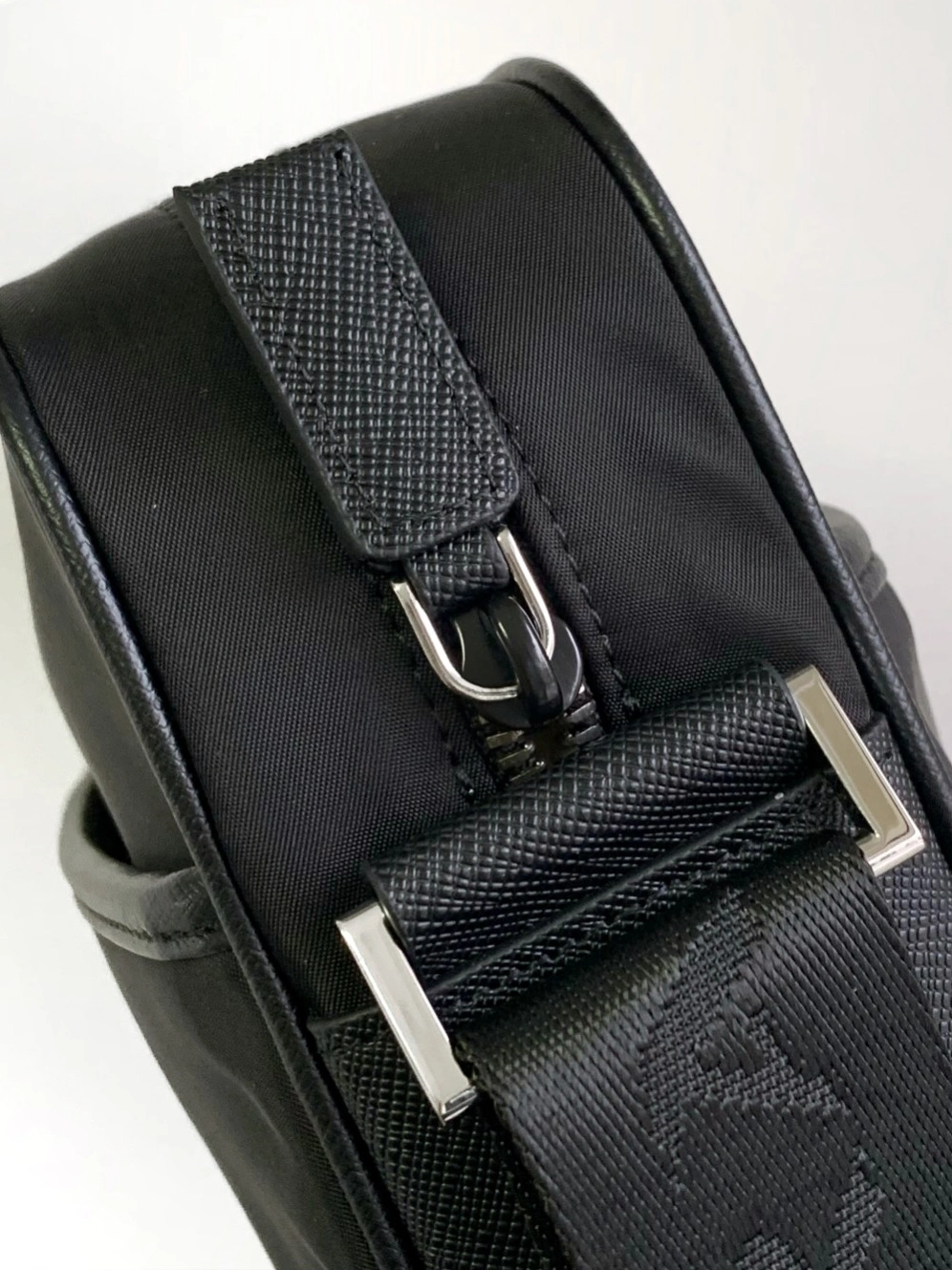 Prada AAA Man Messenger Bags Trendy 748