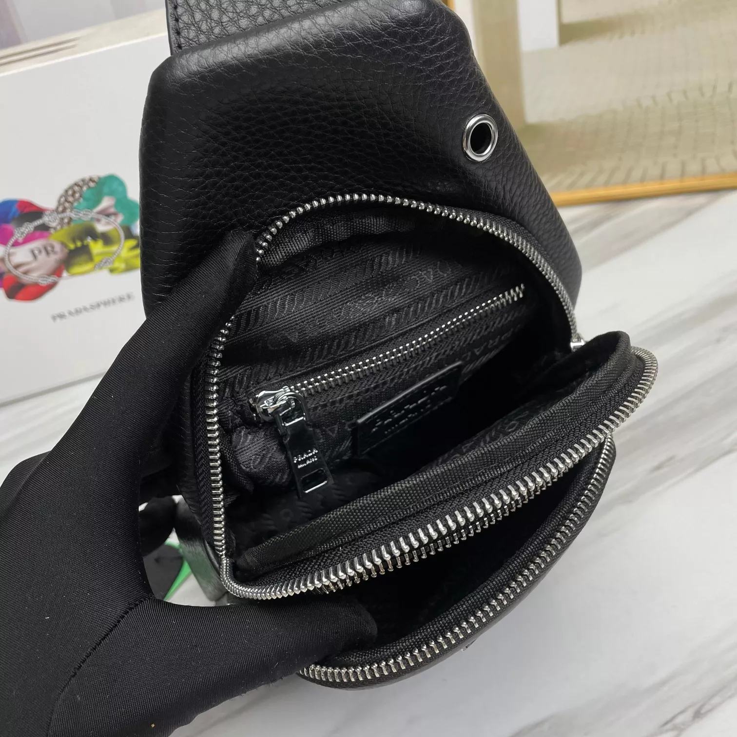 Prada AAA Man Messenger Bags Versatile 6009