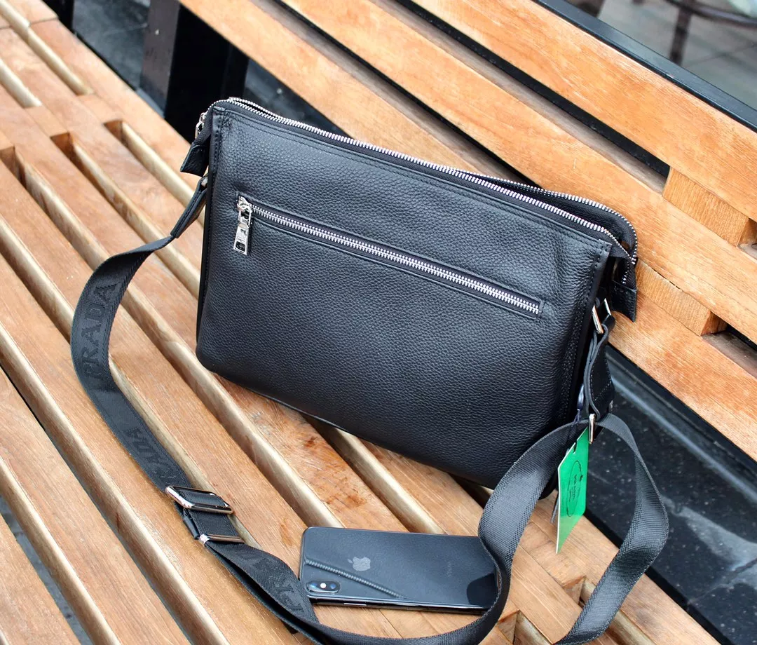 Prada AAA Man Messenger Bags Versatile 9758