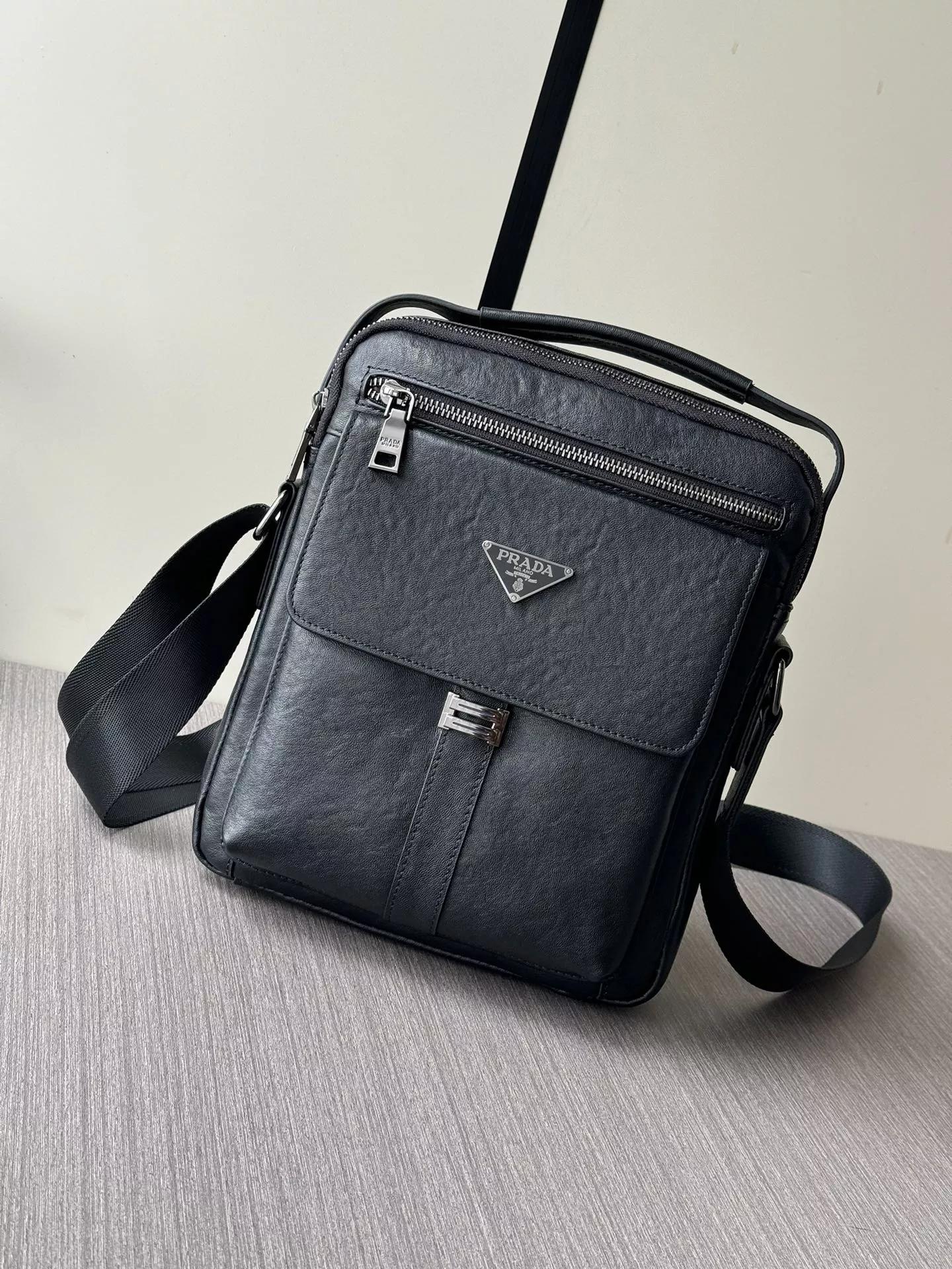 Prada AAA Man Messenger Bags WellDesigned 3435