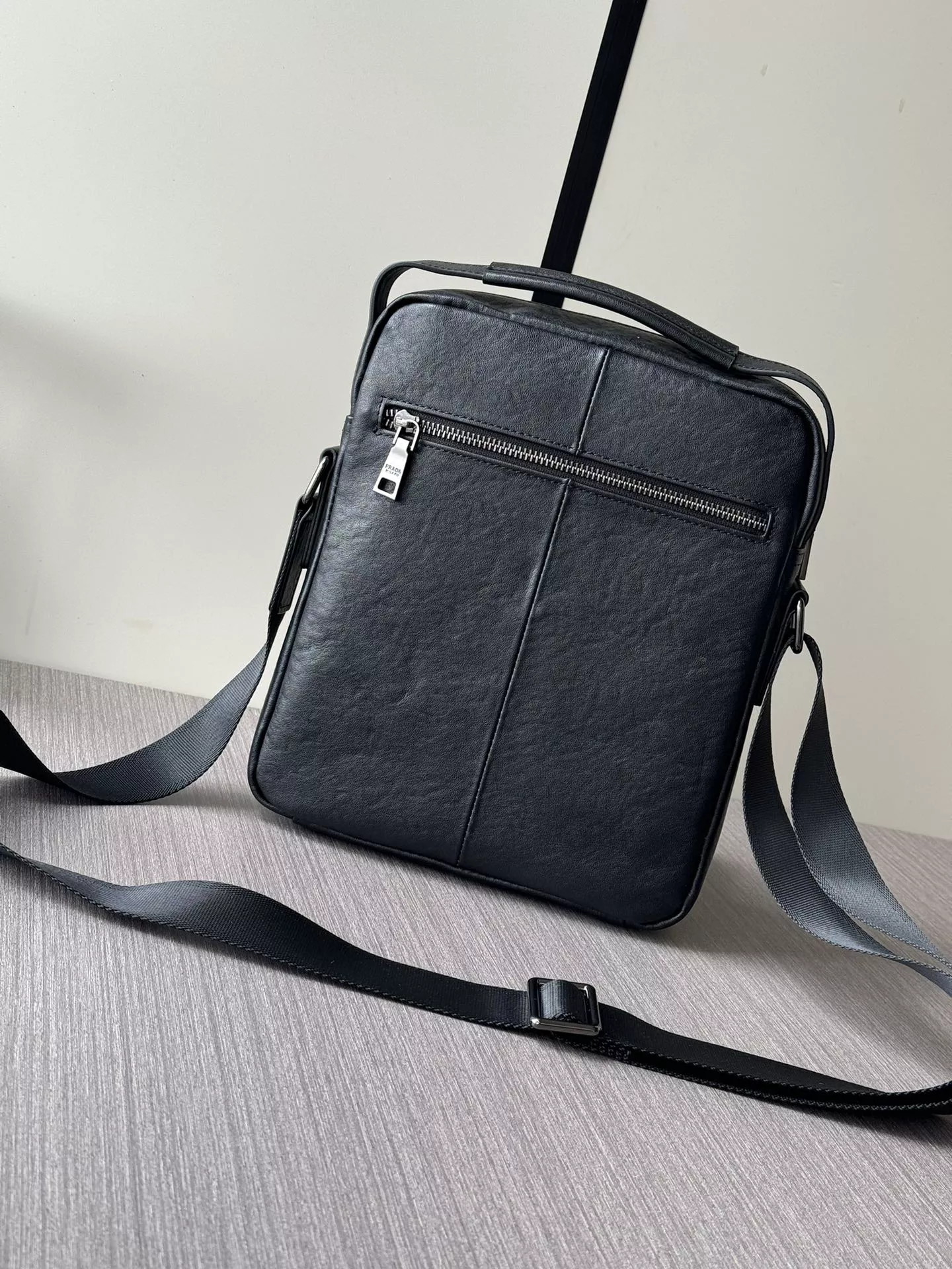 Prada AAA Man Messenger Bags WellDesigned 3435