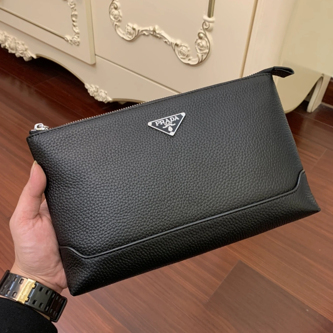 Prada AAA Man Wallets Comfortable 1756