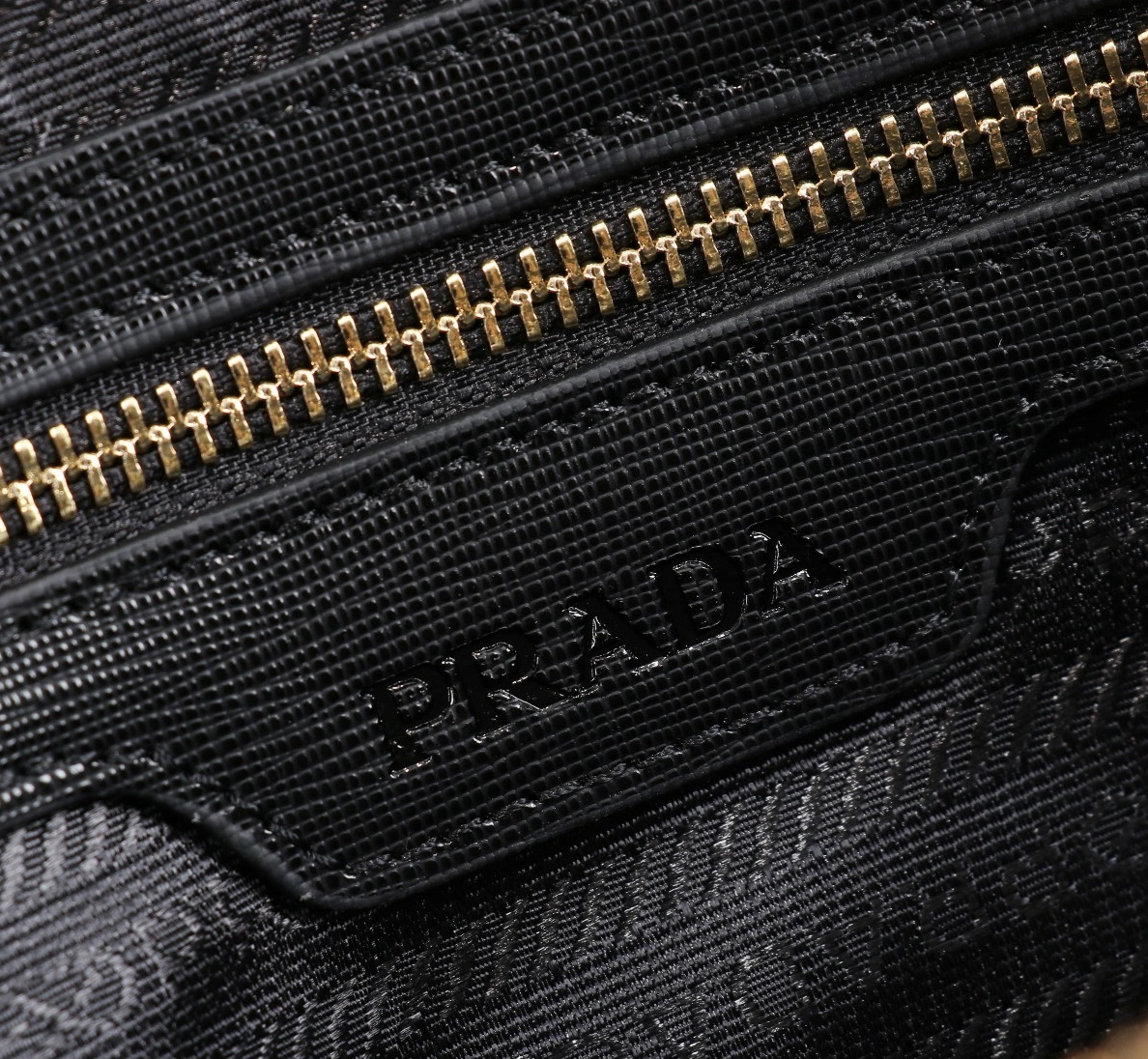Prada AAA Man Wallets Comfortable 2852