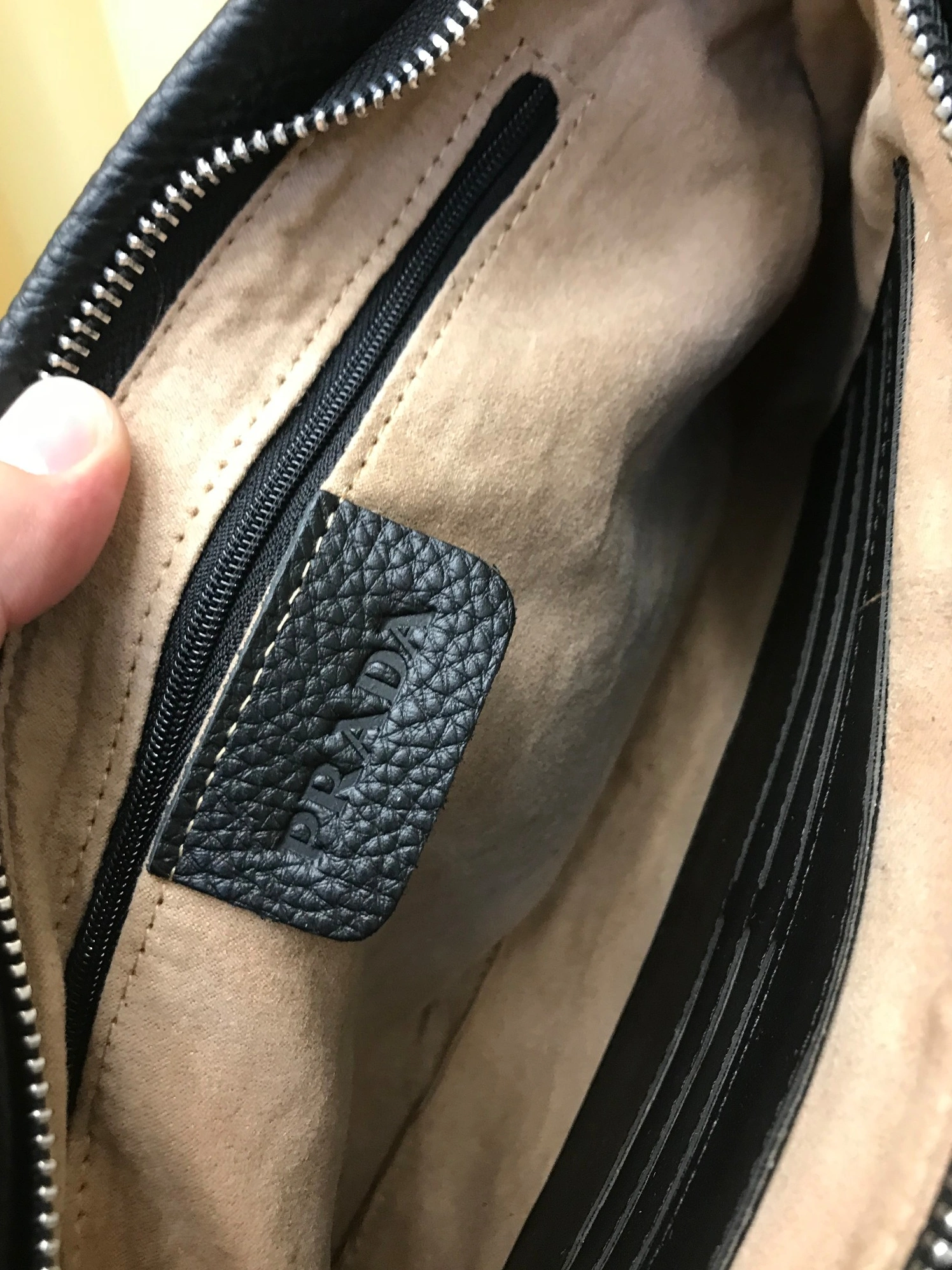 Prada AAA Man Wallets Durable 8112