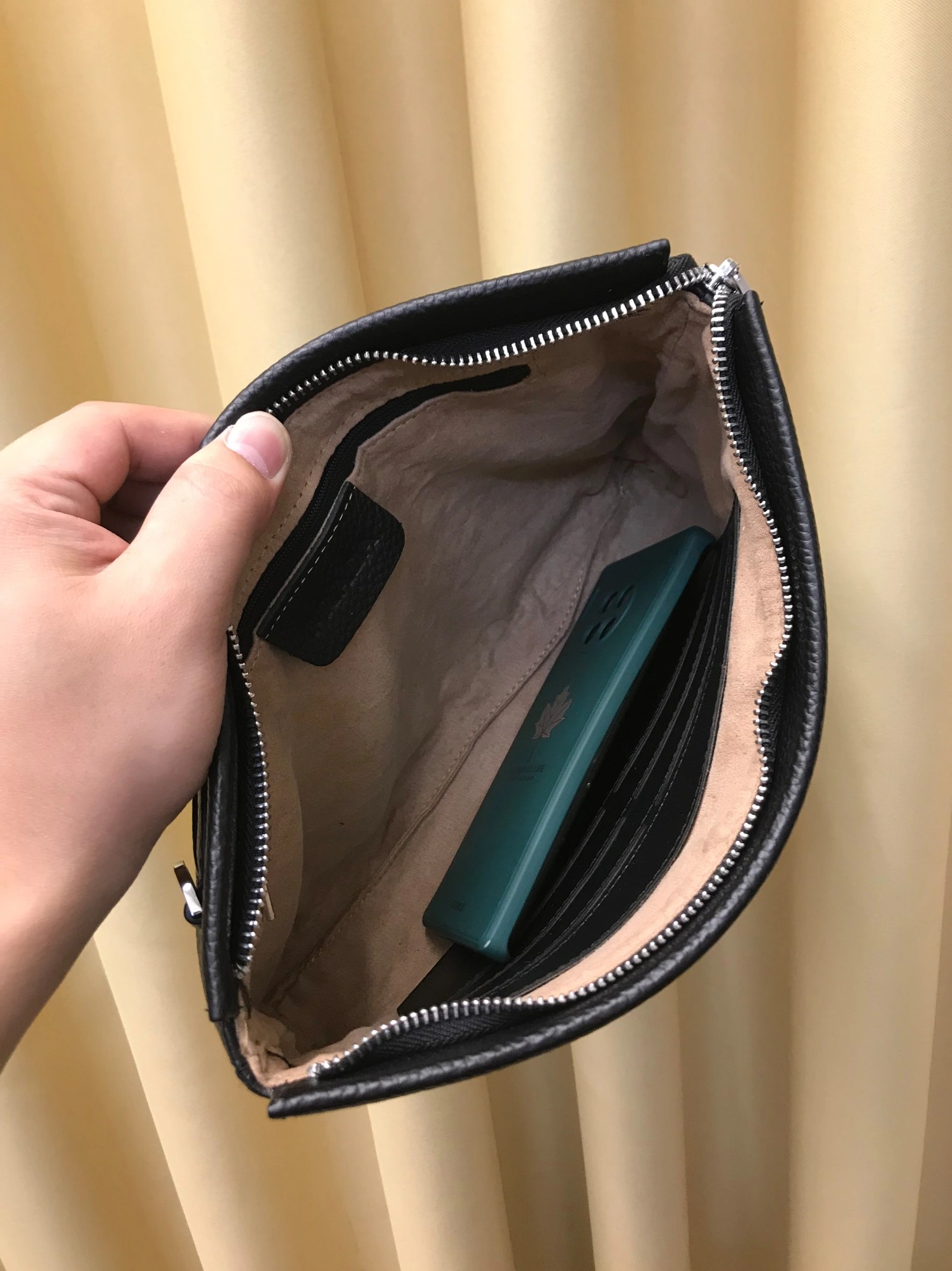 Prada AAA Man Wallets Durable 8112
