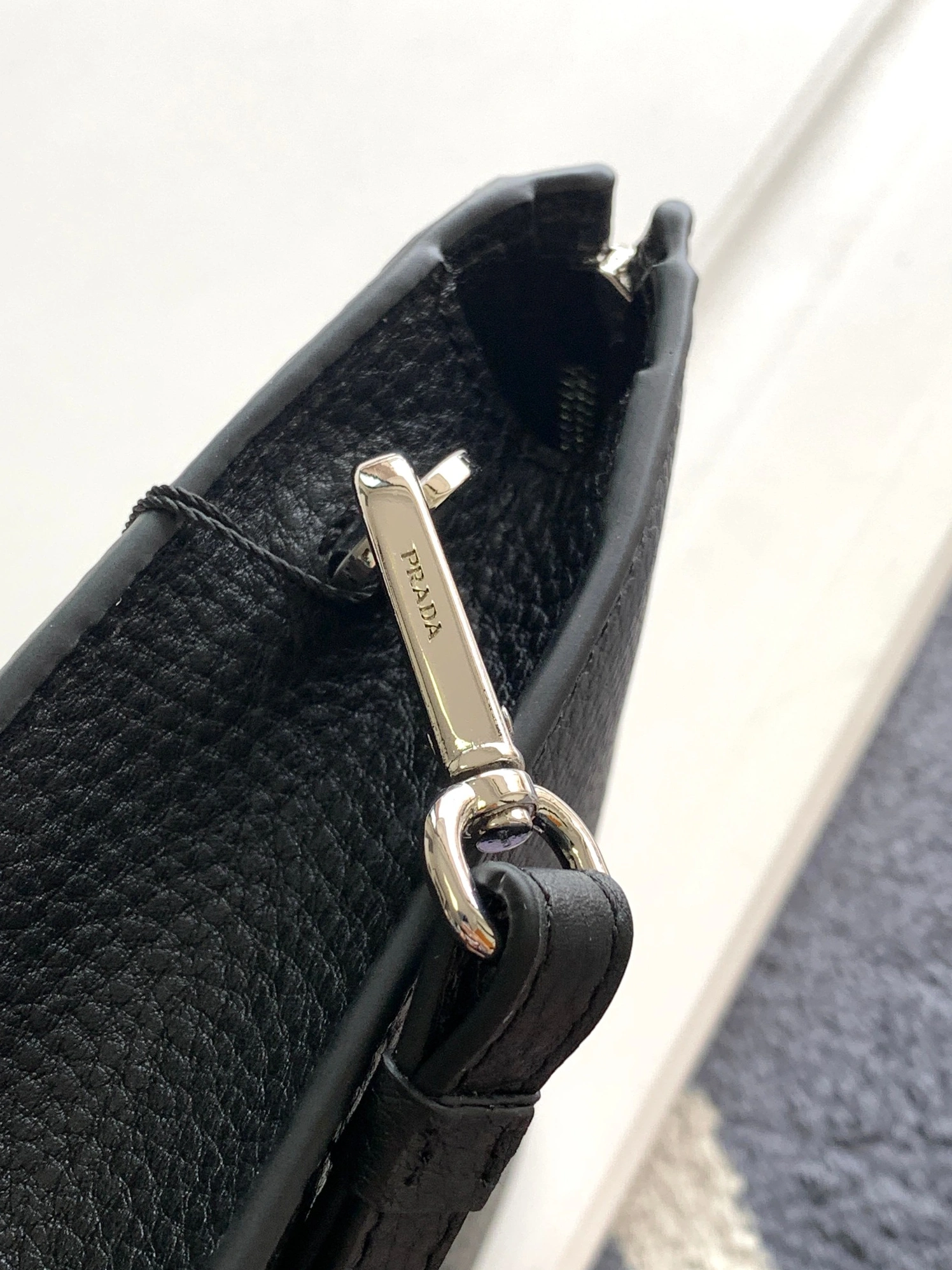 Prada AAA Man Wallets Flexible 2123