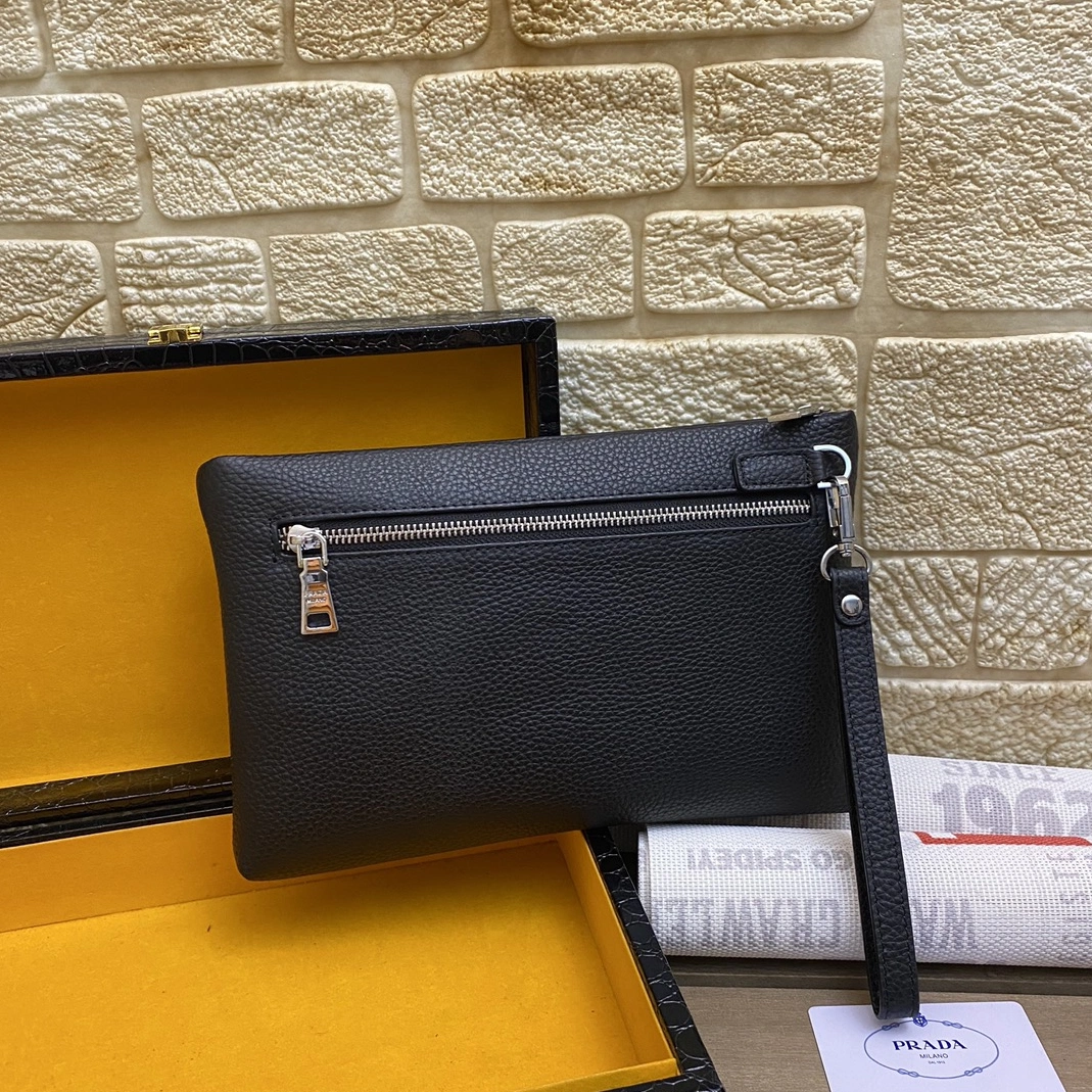 Prada AAA Man Wallets Modern 2673