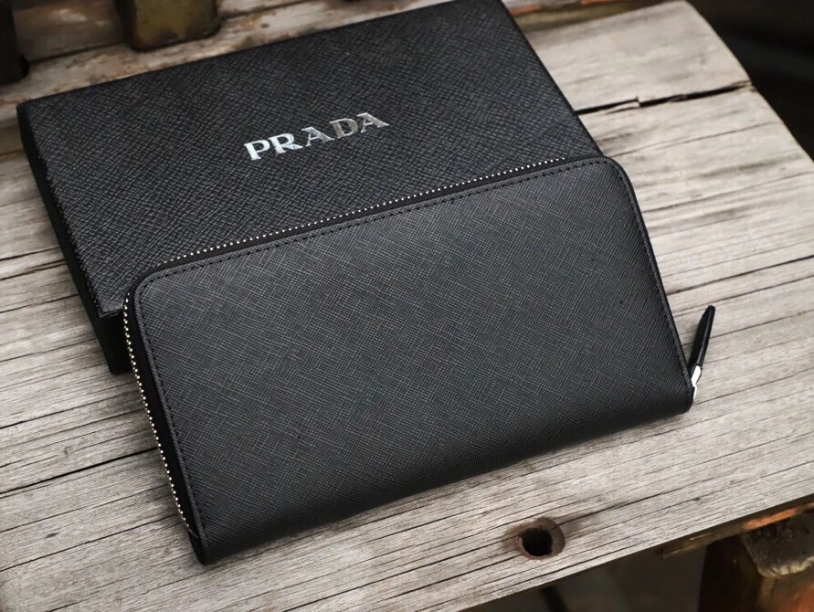 Prada AAA Man Wallets ModernLook 4780