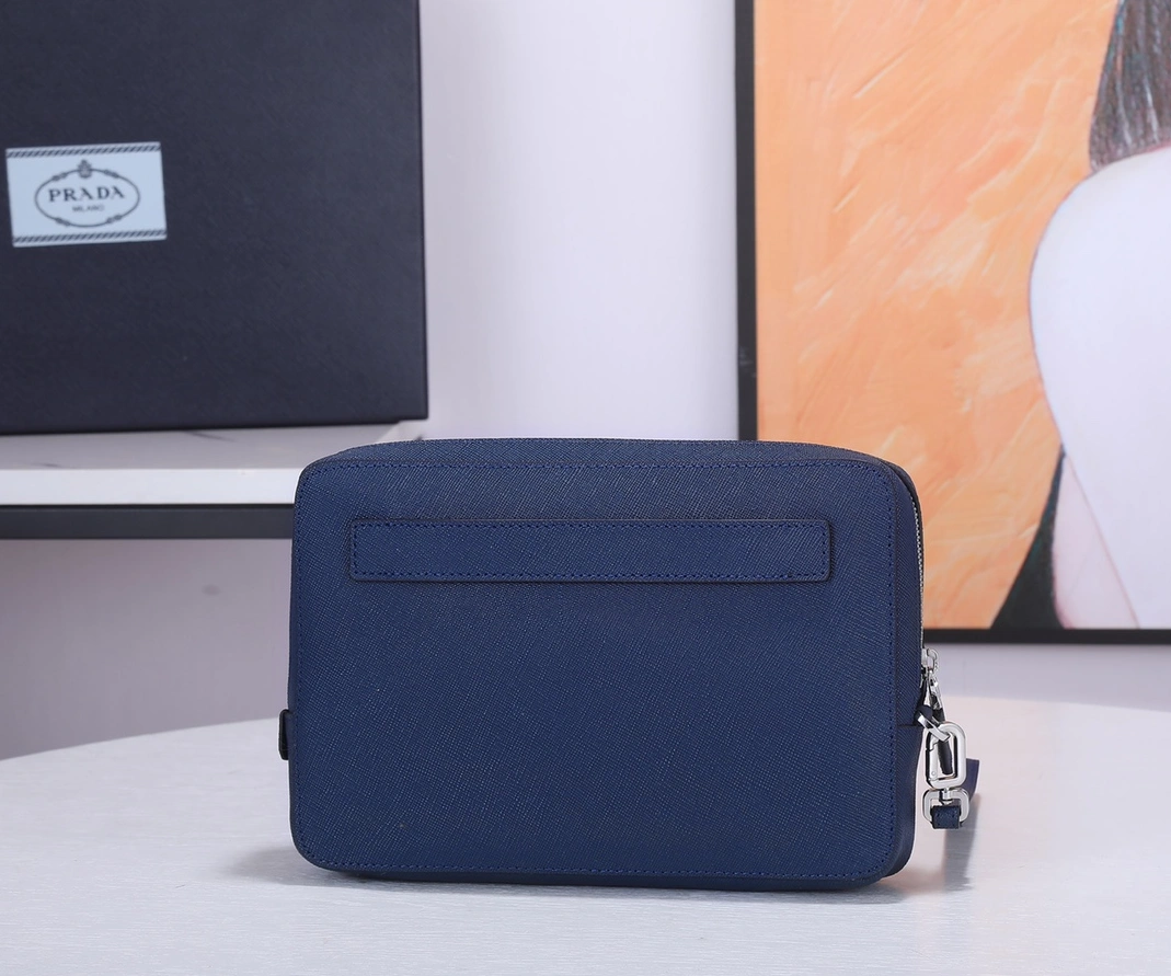 Prada AAA Man Wallets Sleek 8854