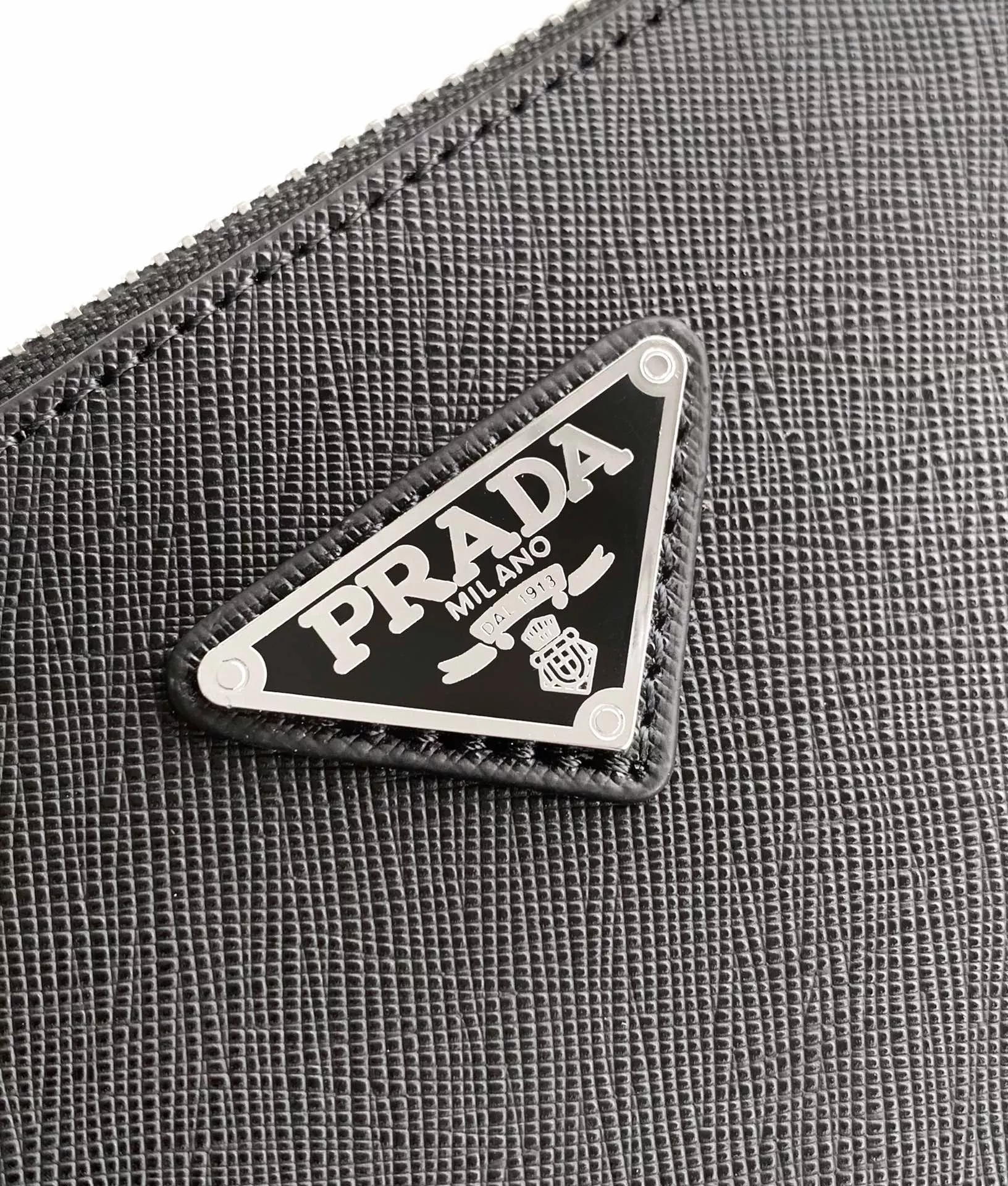 Prada AAA Man Wallets Versatile 737