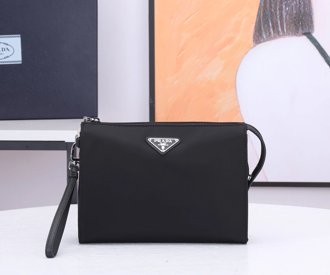 Prada AAA Man Wallets Versatile 8503