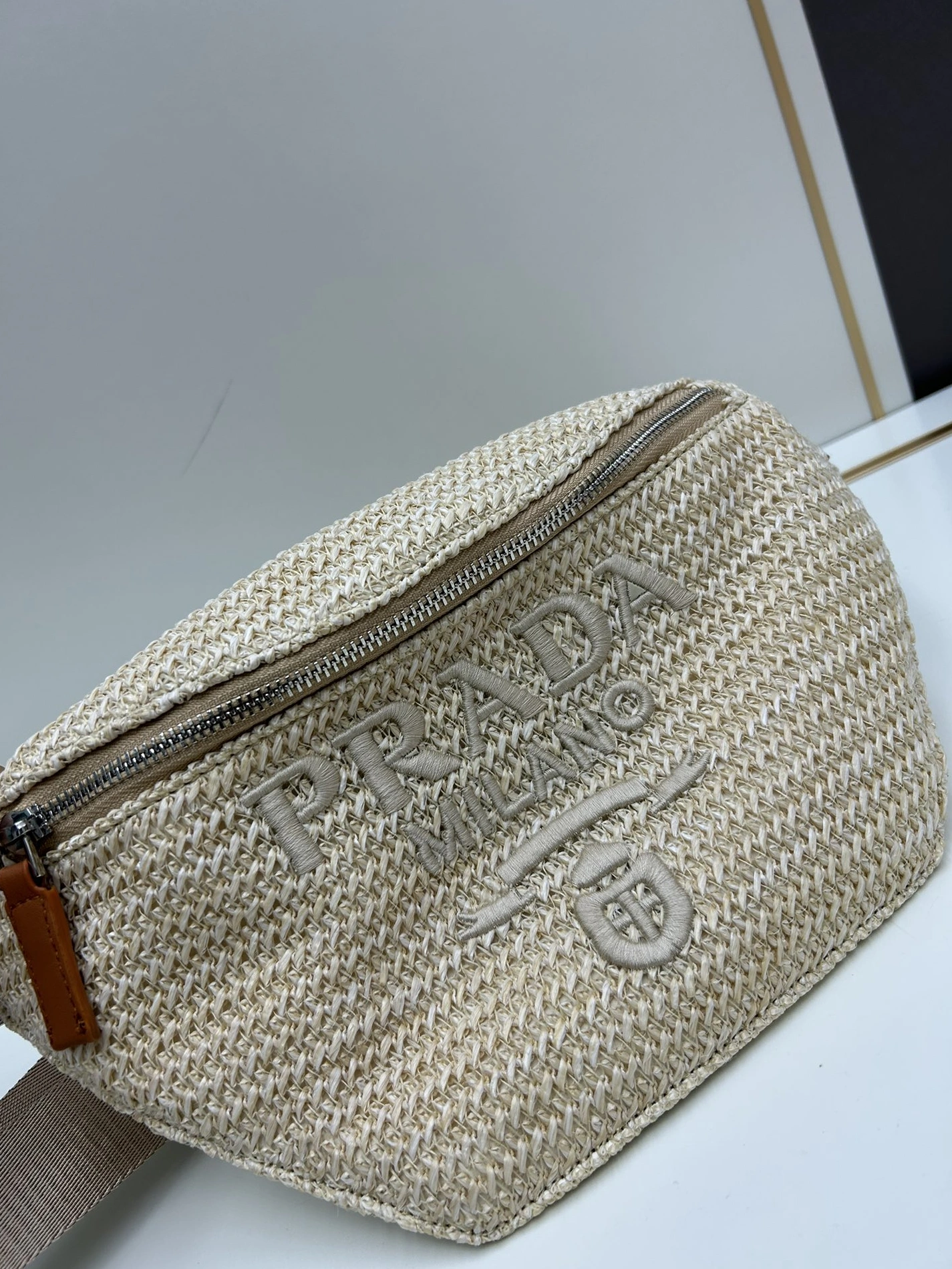 Prada AAA Quality Belt Bags For Unisex Popular 466