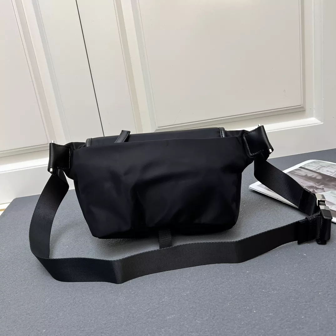 Prada AAA Quality Belt Bags For Unisex Sophisticated 5878