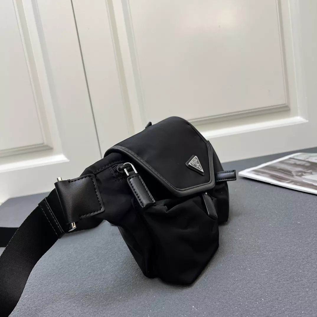 Prada AAA Quality Belt Bags For Unisex Sophisticated 5878